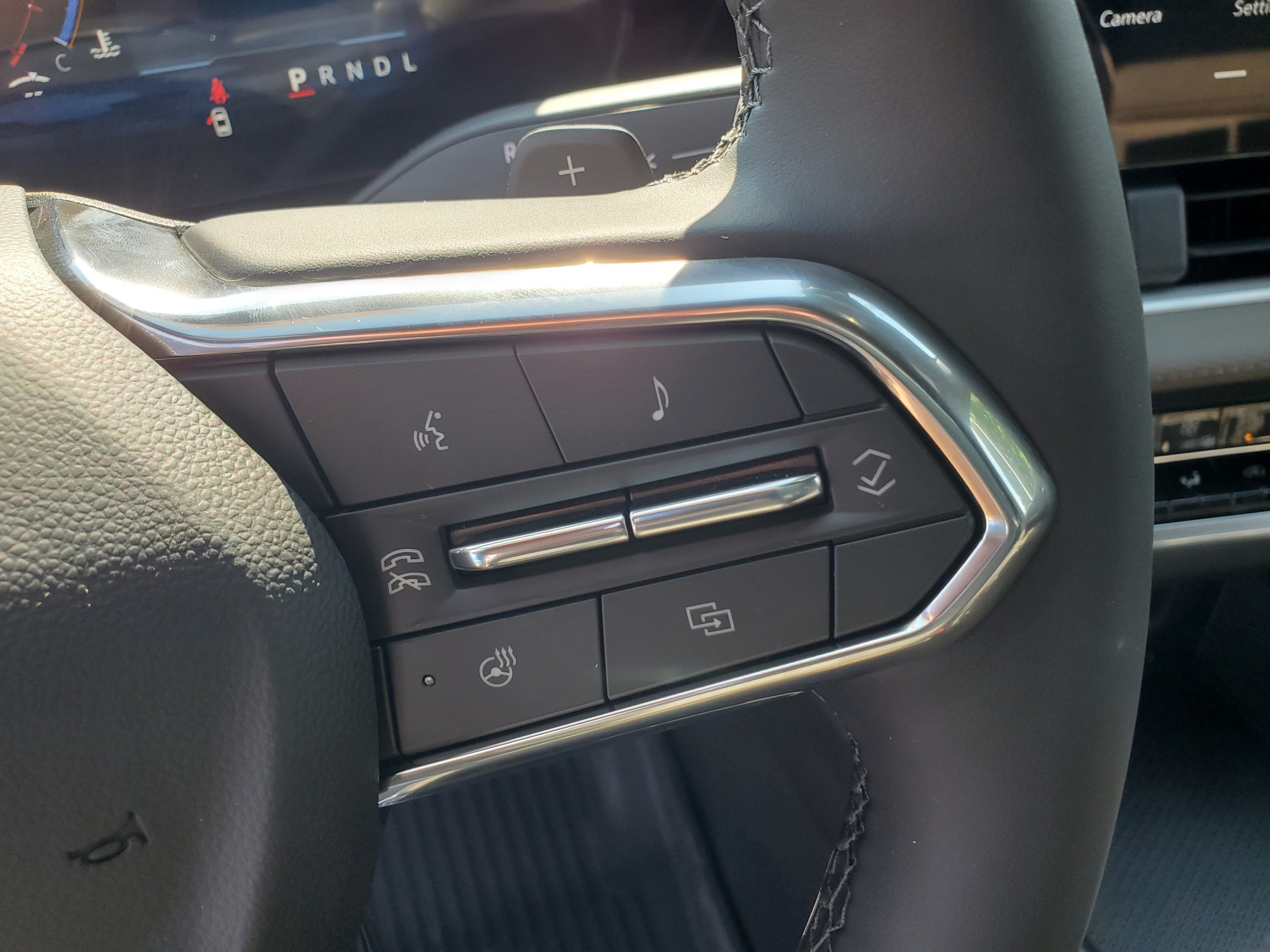 2027 Chevrolet Equinox LT - Photo 10