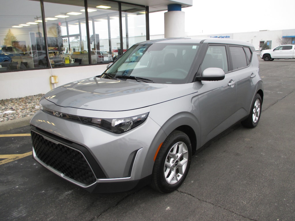 Used 2024 Kia Soul LX Hatchback