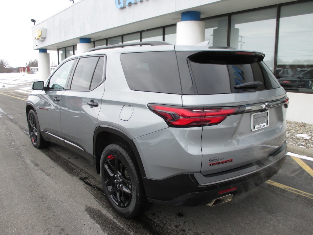 Used 2023 Chevrolet Traverse Premier SUV