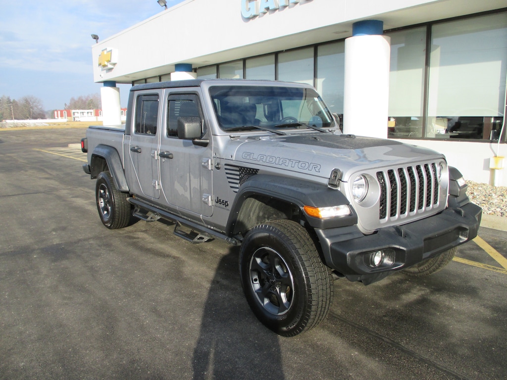 Used 2020 Jeep Gladiator Sport S 4x4 Truck Crew Cab