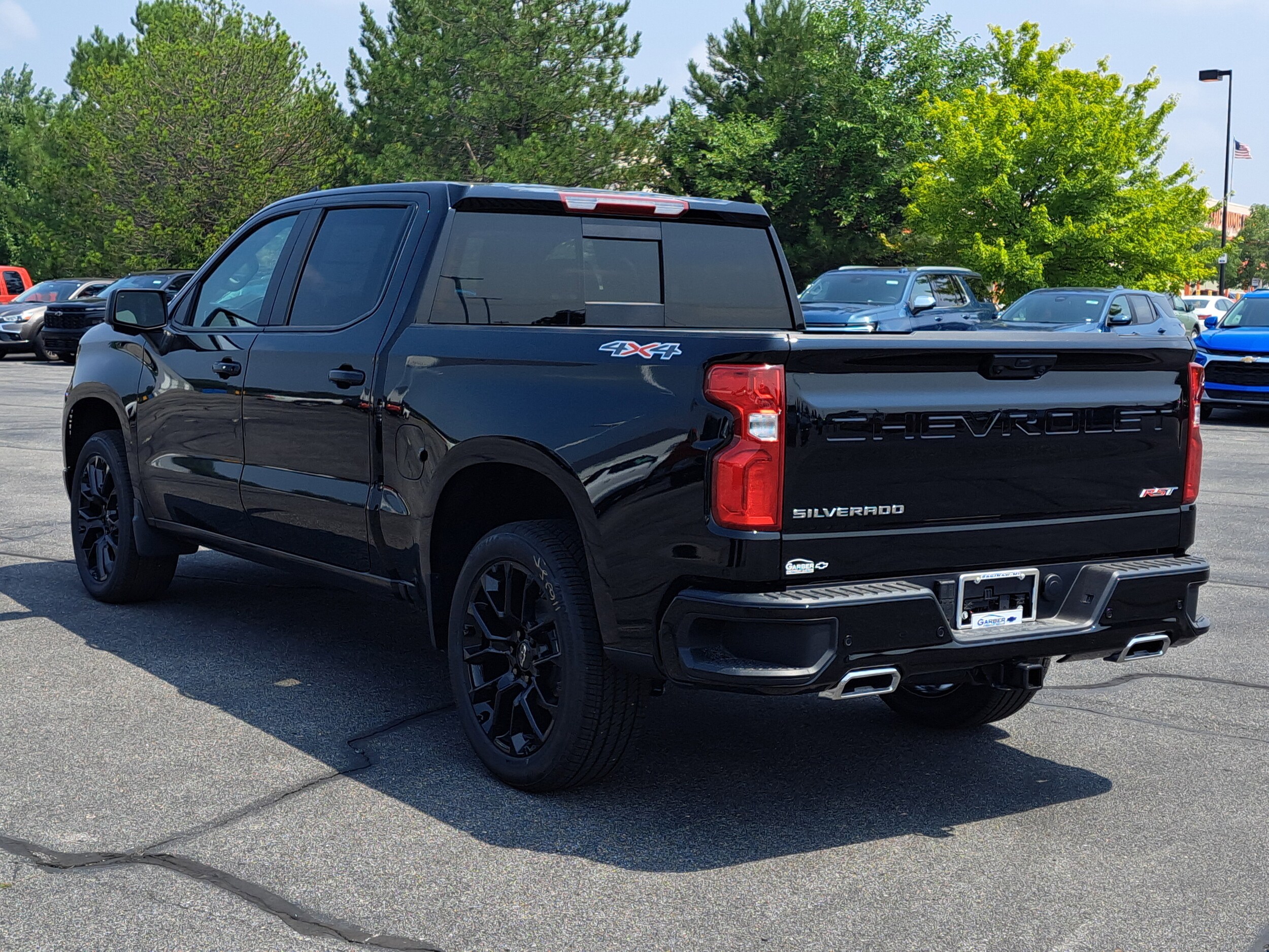 2026 Chevrolet Silverado 1500 RST photo 2