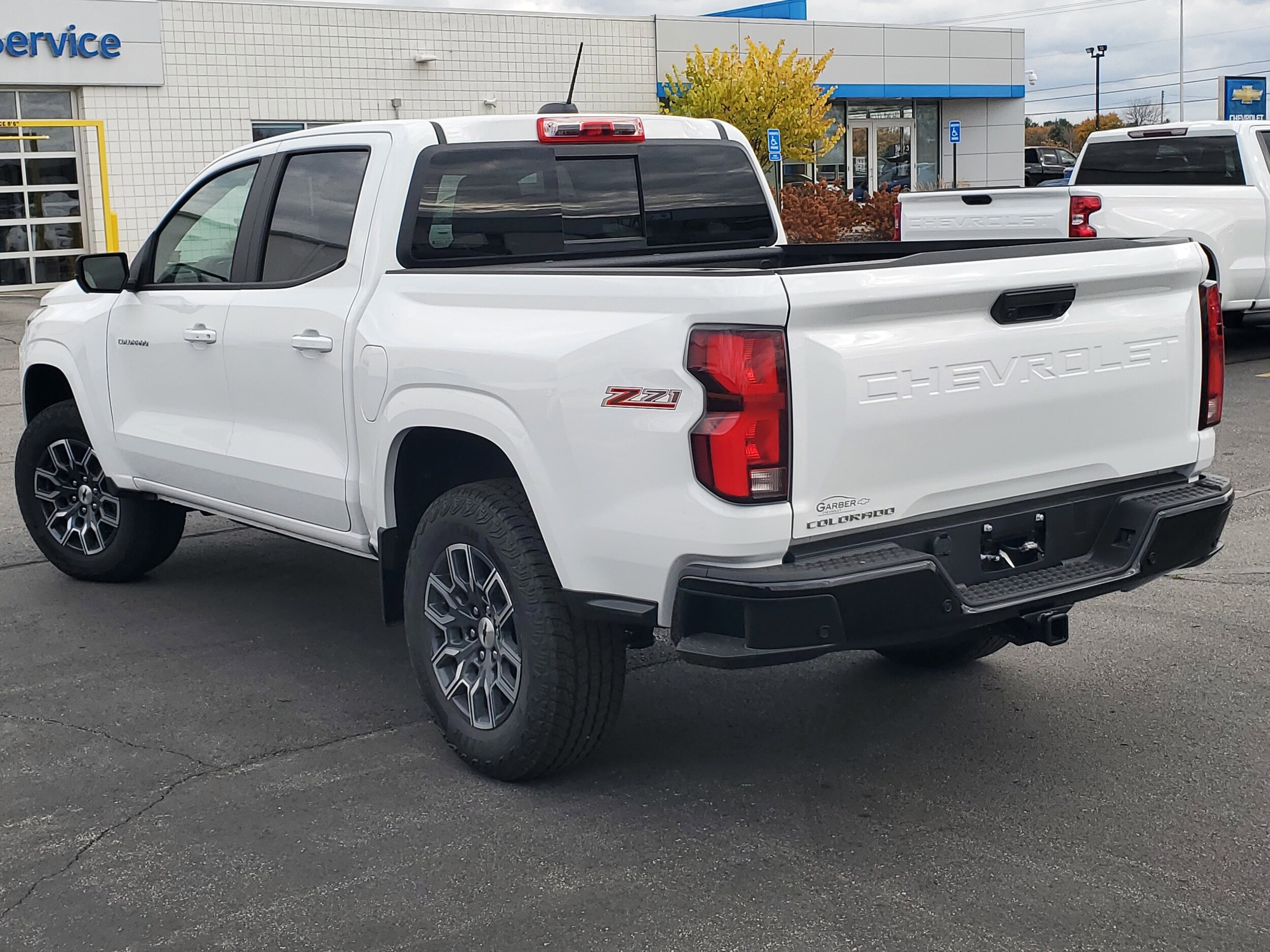 2026 Chevrolet Colorado Z71 photo 3