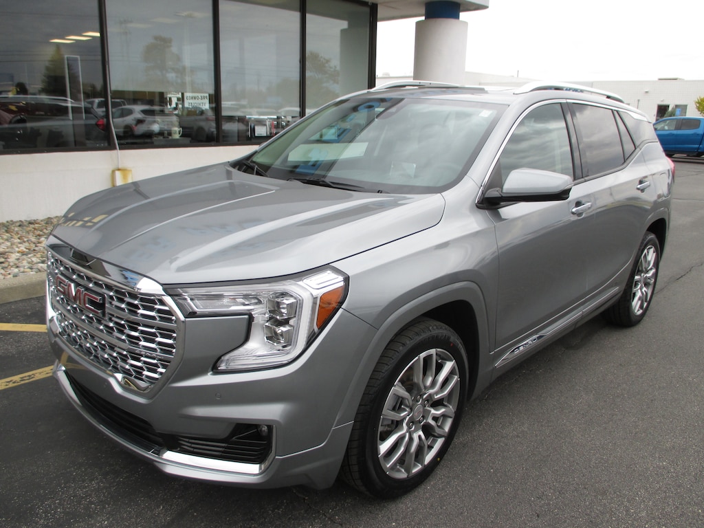 Used 2023 GMC Terrain Denali SUV