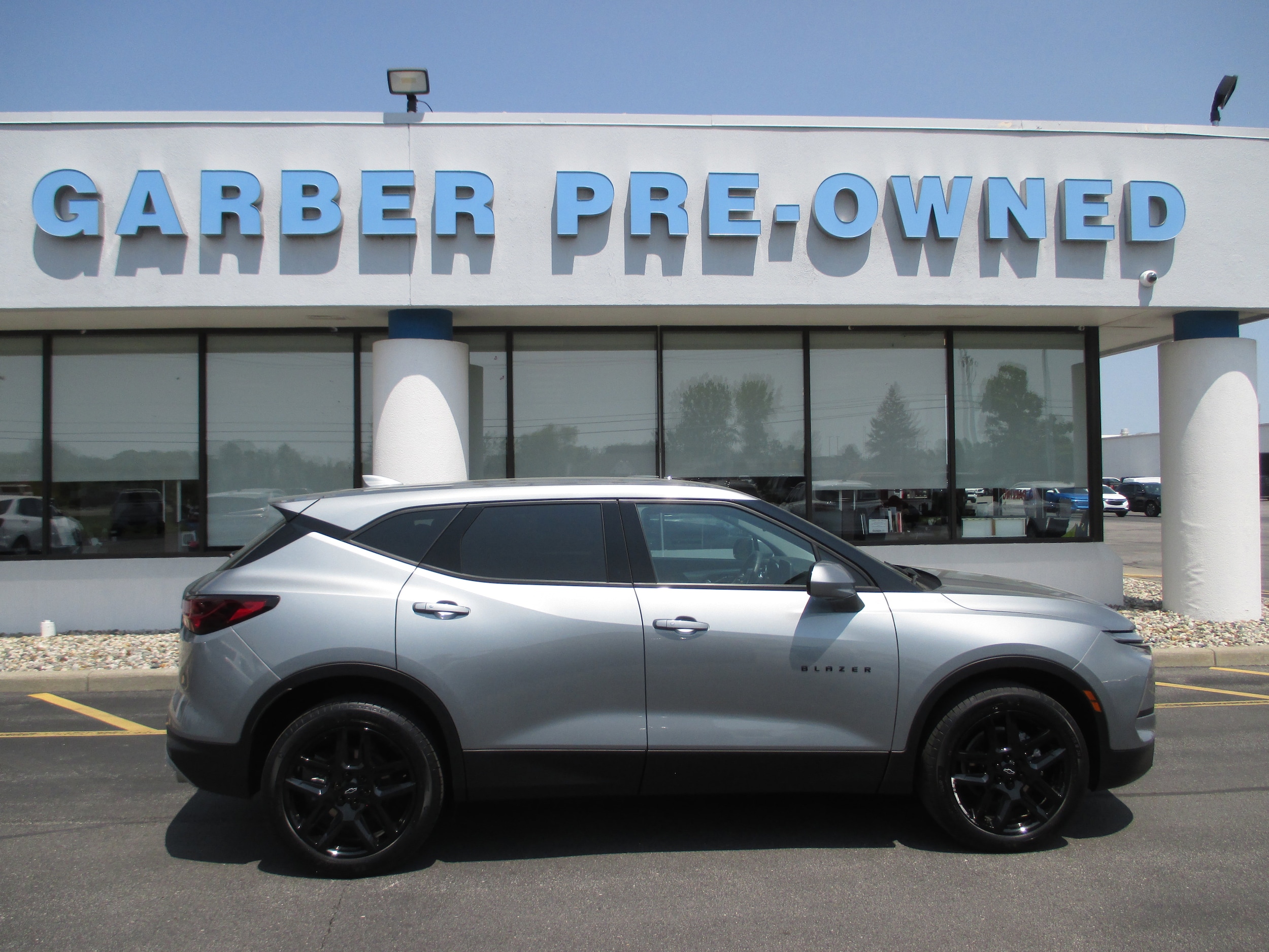 Used 2023 Chevrolet Blazer 2LT with VIN 3GNKBHR48PS125488 for sale in Saginaw, MI