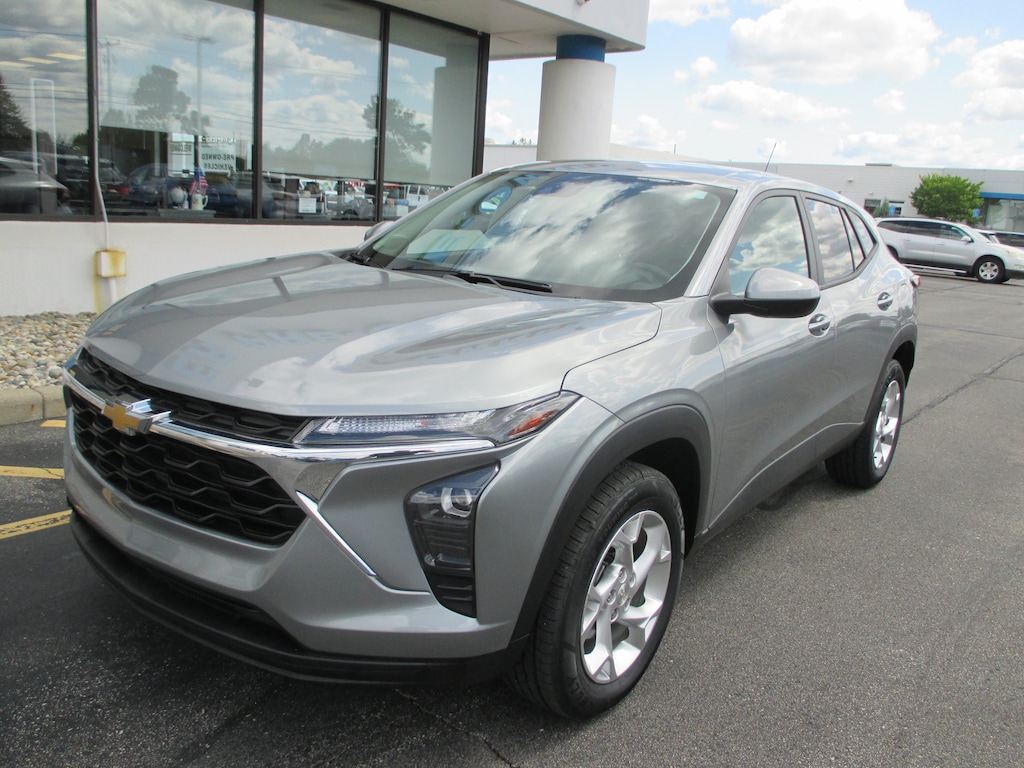 Used 2024 Chevrolet Trax LS SUV