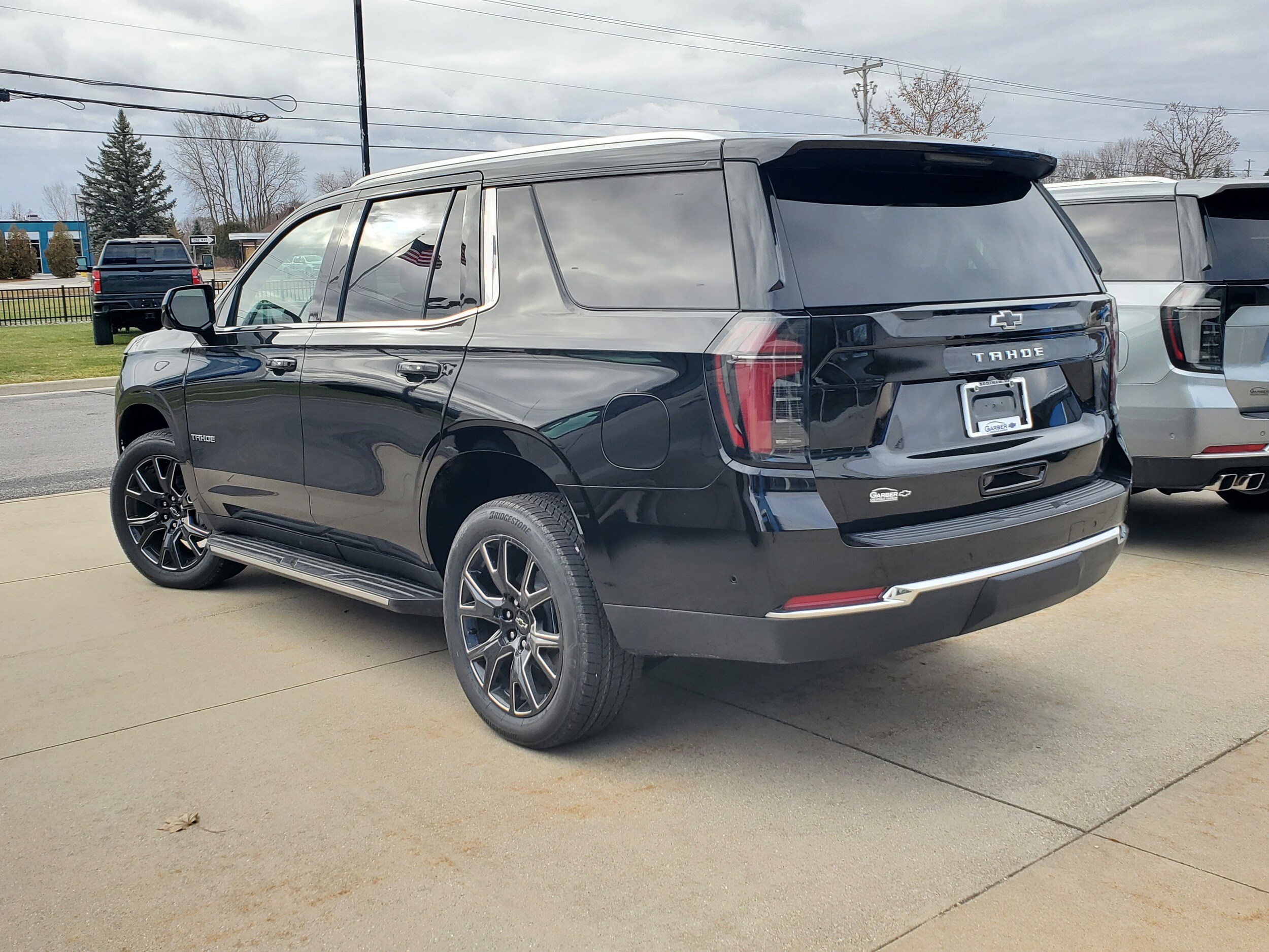 2026 Chevrolet Tahoe LS photo 3