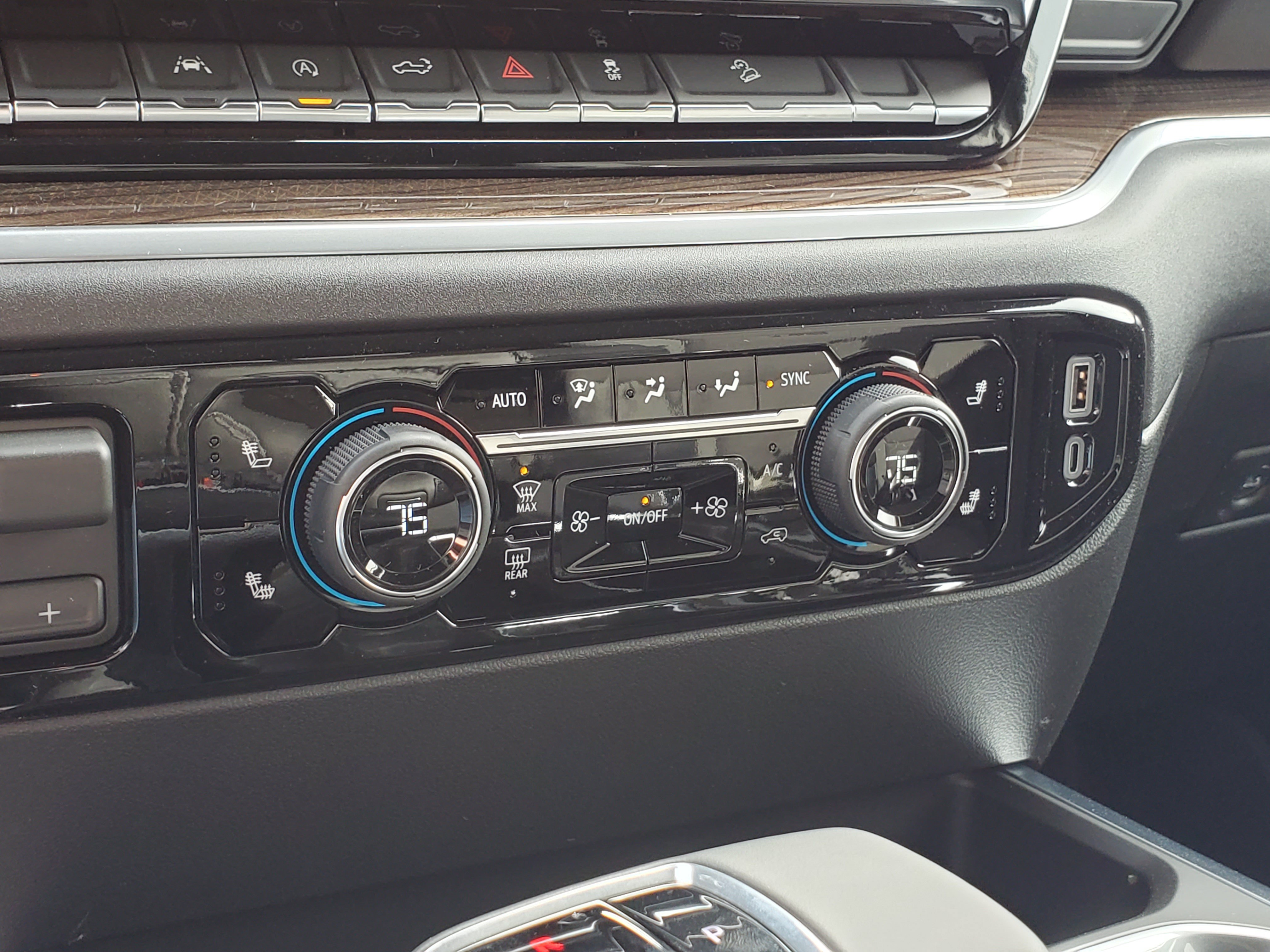 2026 Chevrolet Silverado 1500 RST - Photo 17