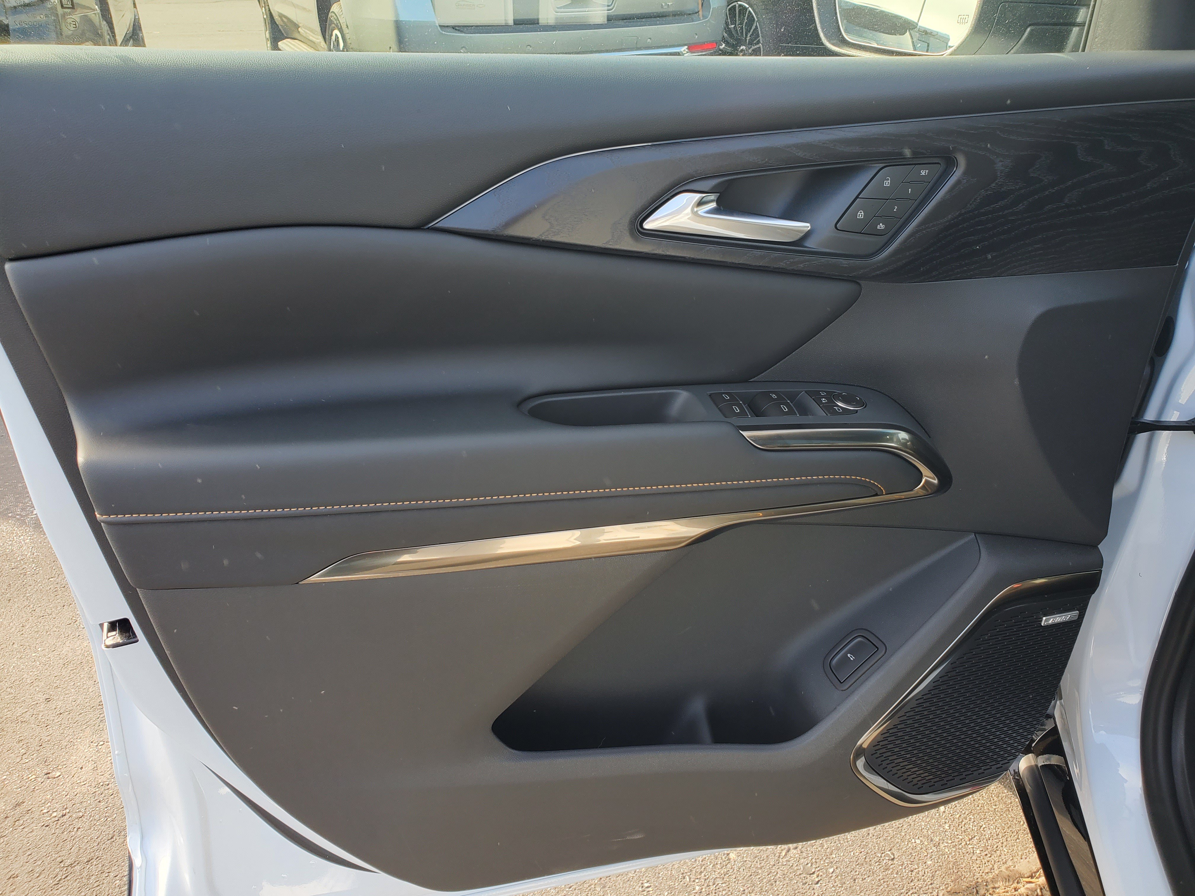2027 Chevrolet Traverse High Country - Photo 21