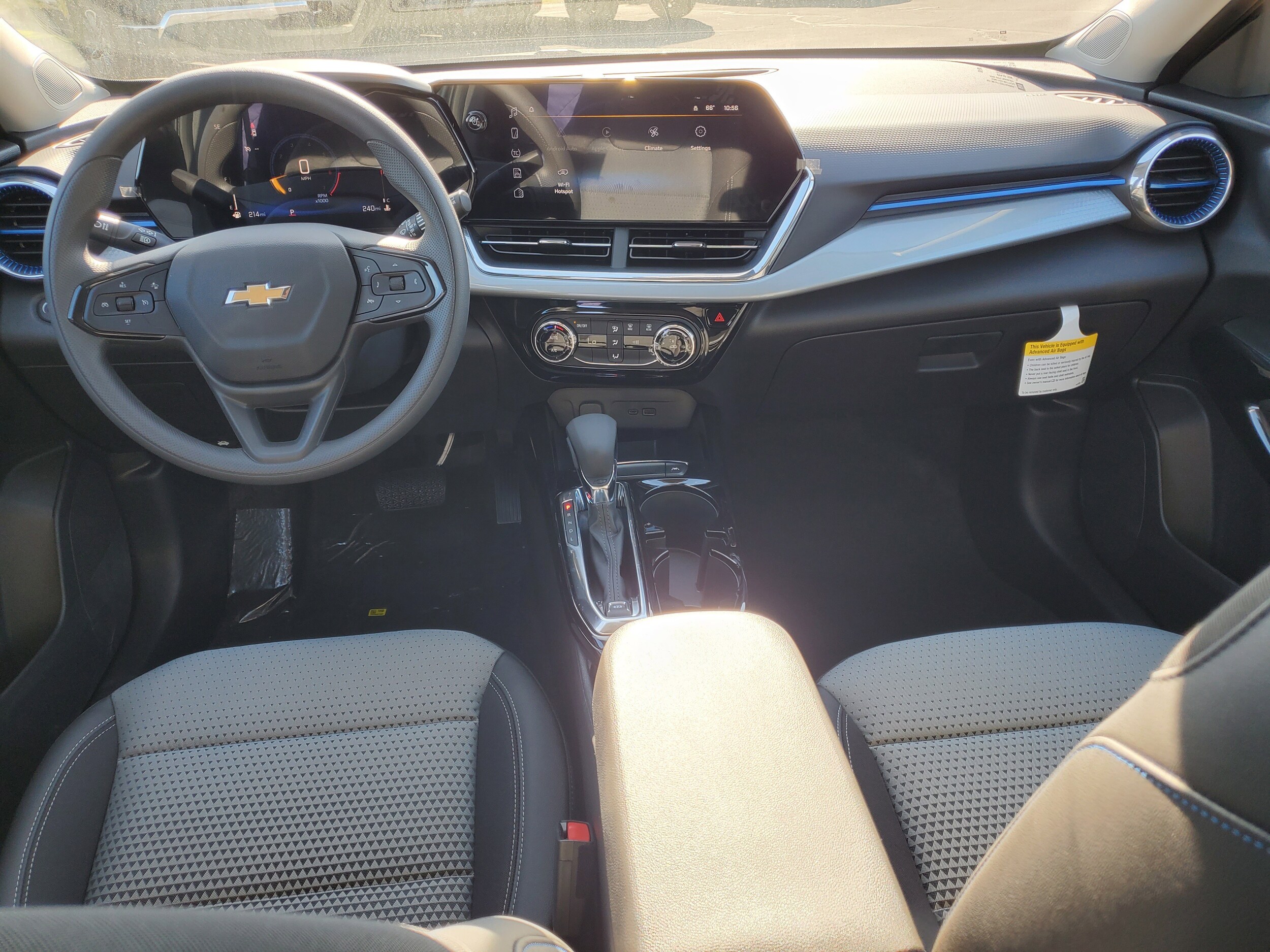 2026 Chevrolet Trax LT photo 2