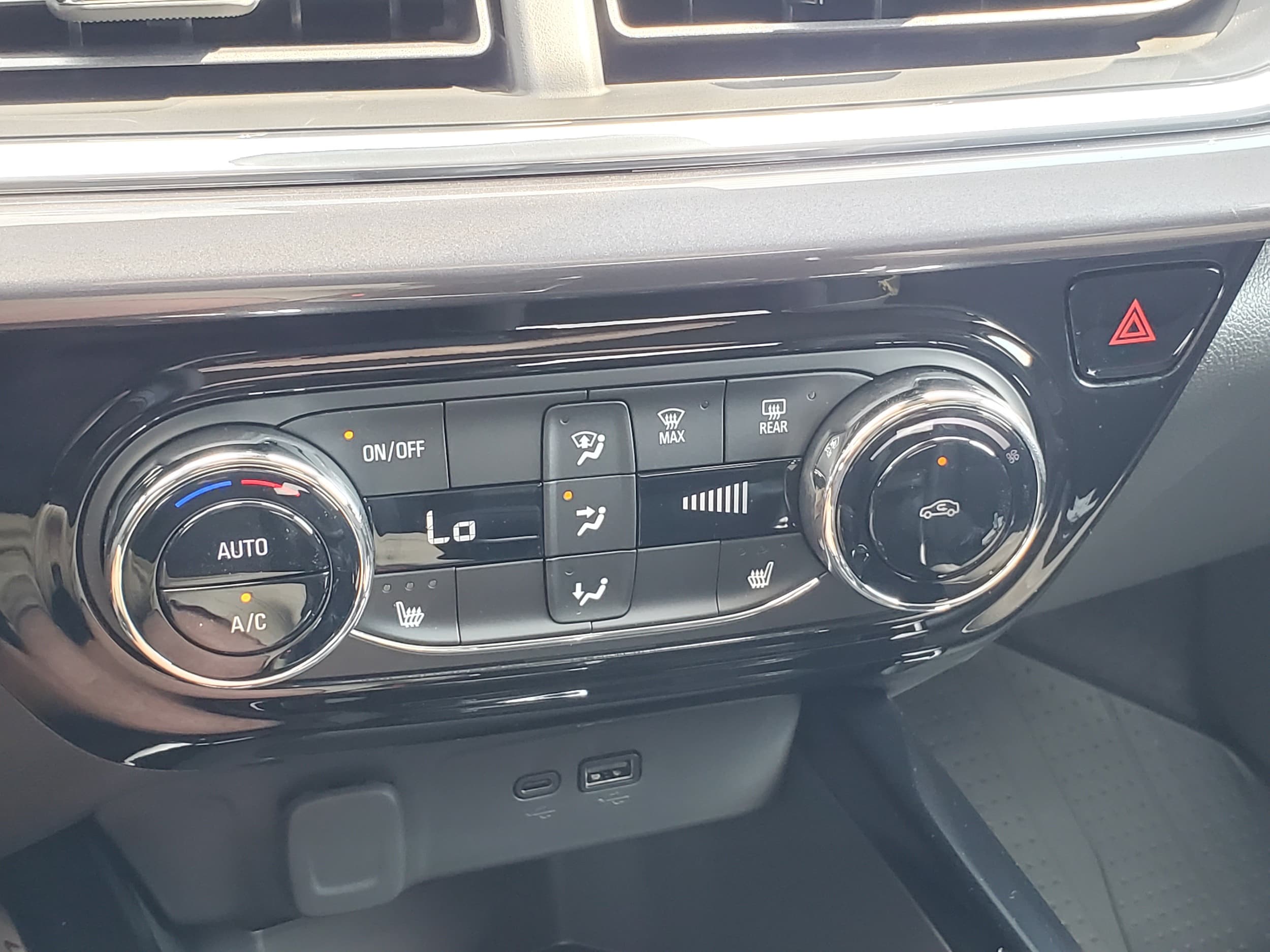 2026 Chevrolet Trax Activ - Photo 16