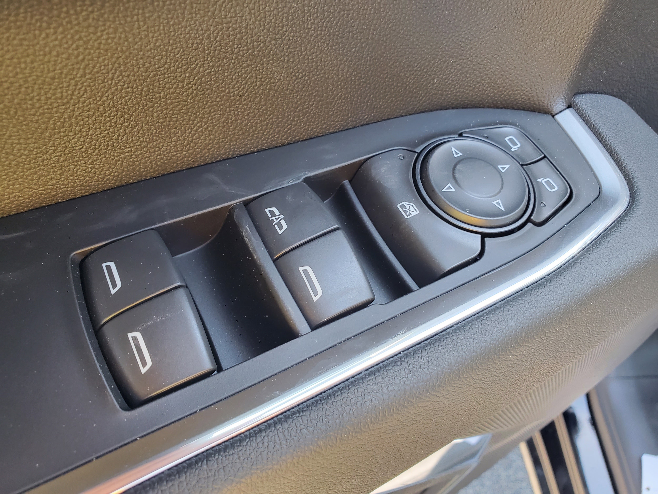 2026 Chevrolet Silverado 1500 LT - Photo 9