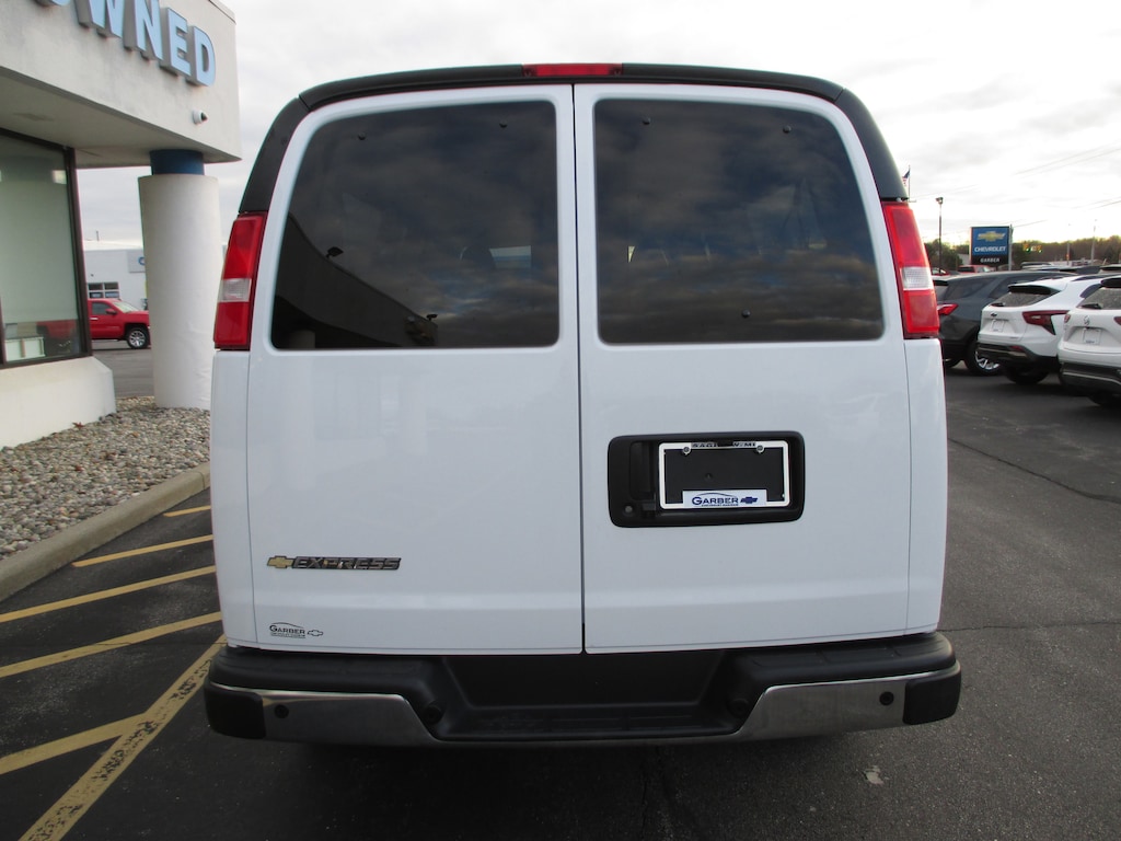 Used 2024 Chevrolet Express Passenger 3500 1LT Van Extended Passenger Van