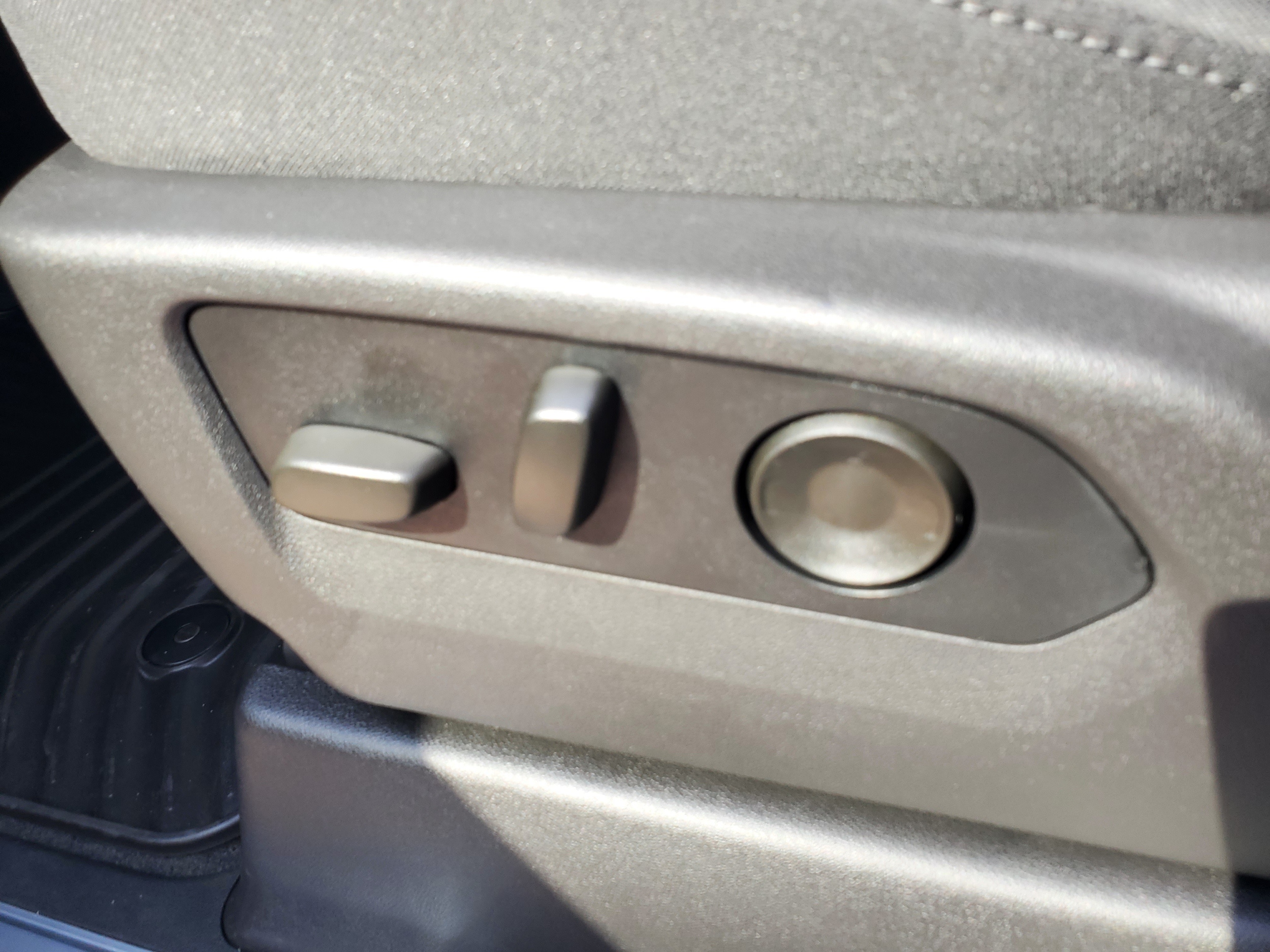2026 Chevrolet Silverado 1500 LT - Photo 6