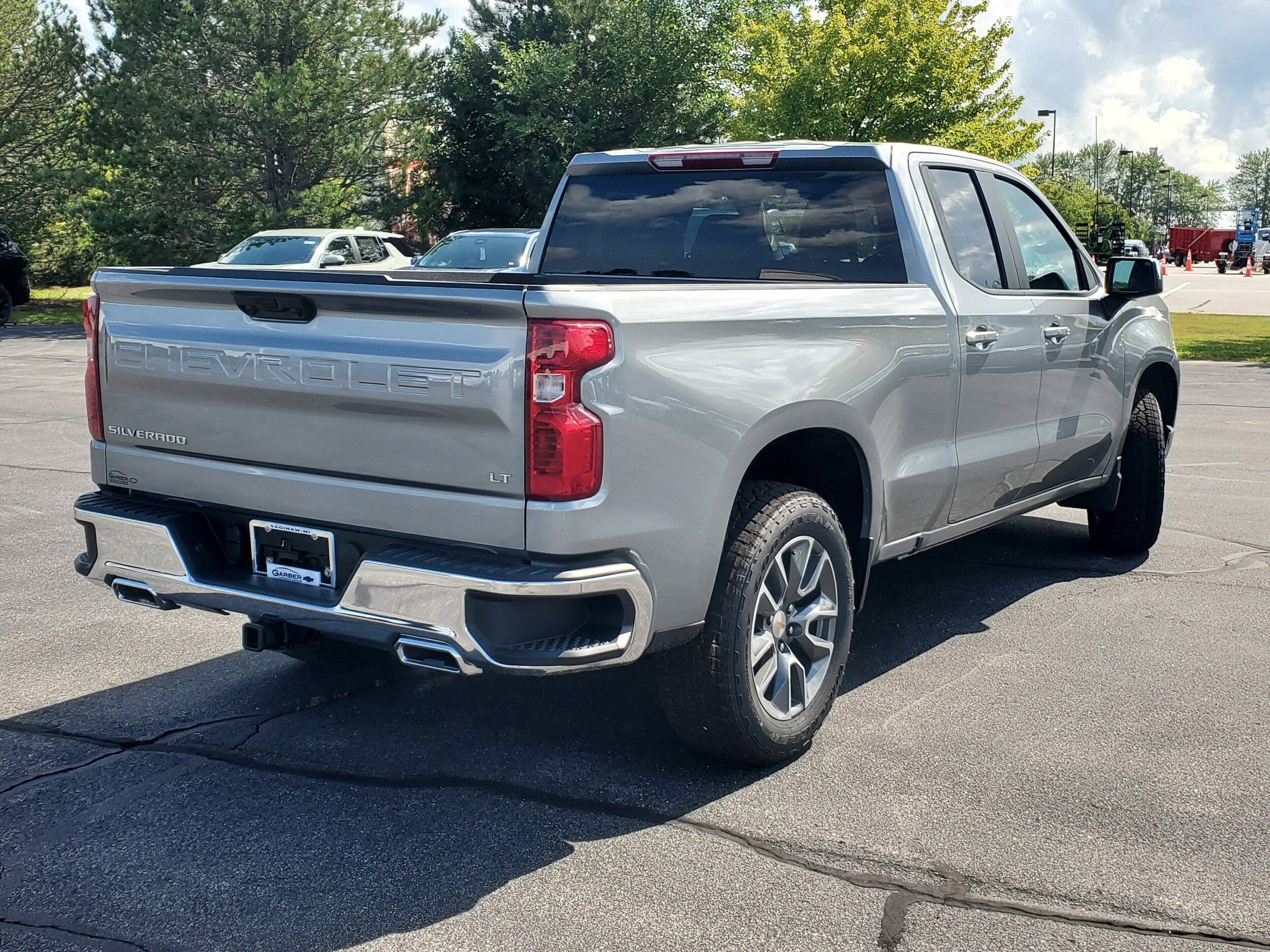 2026 Chevrolet Silverado 1500 LT photo 2