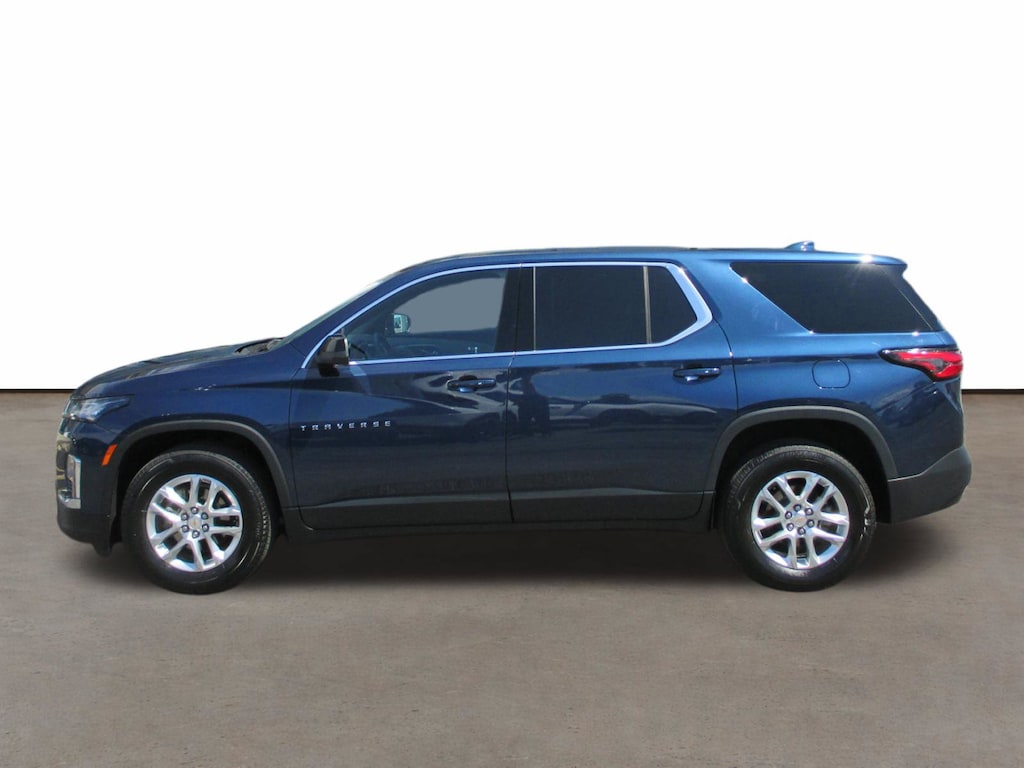 Used 2023 Chevrolet Traverse LS SUV