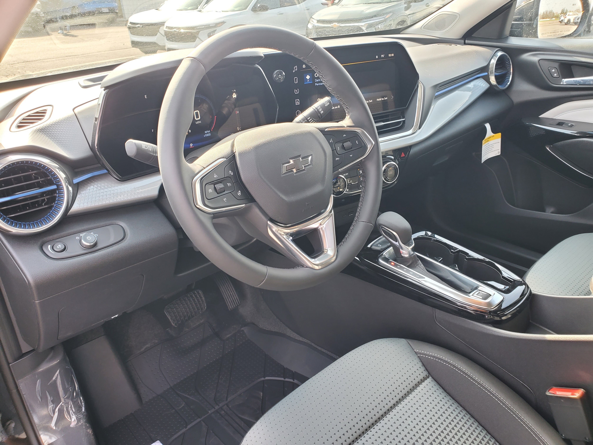 2026 Chevrolet Trax LT - Photo 9
