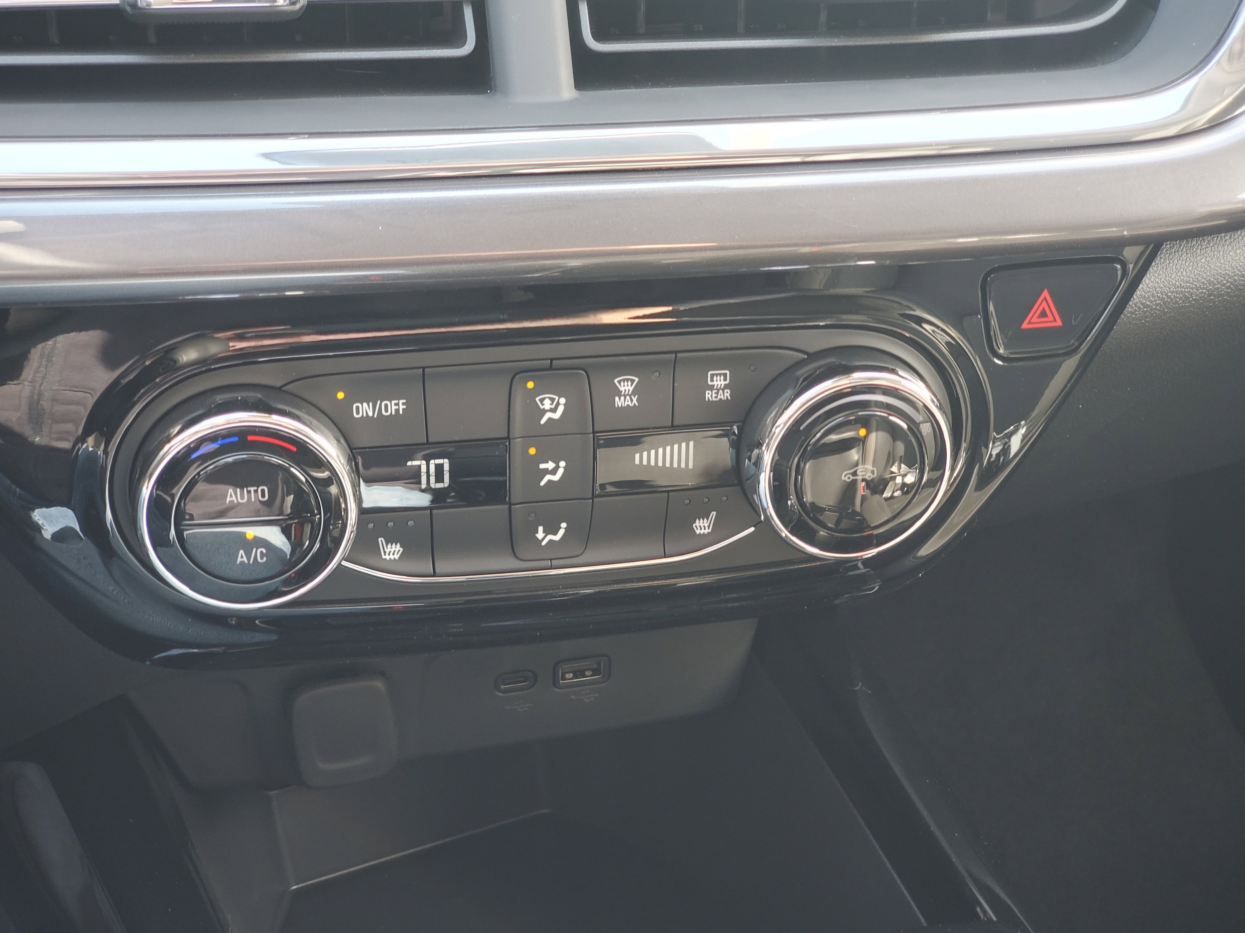 2026 Chevrolet Trax Activ - Photo 20