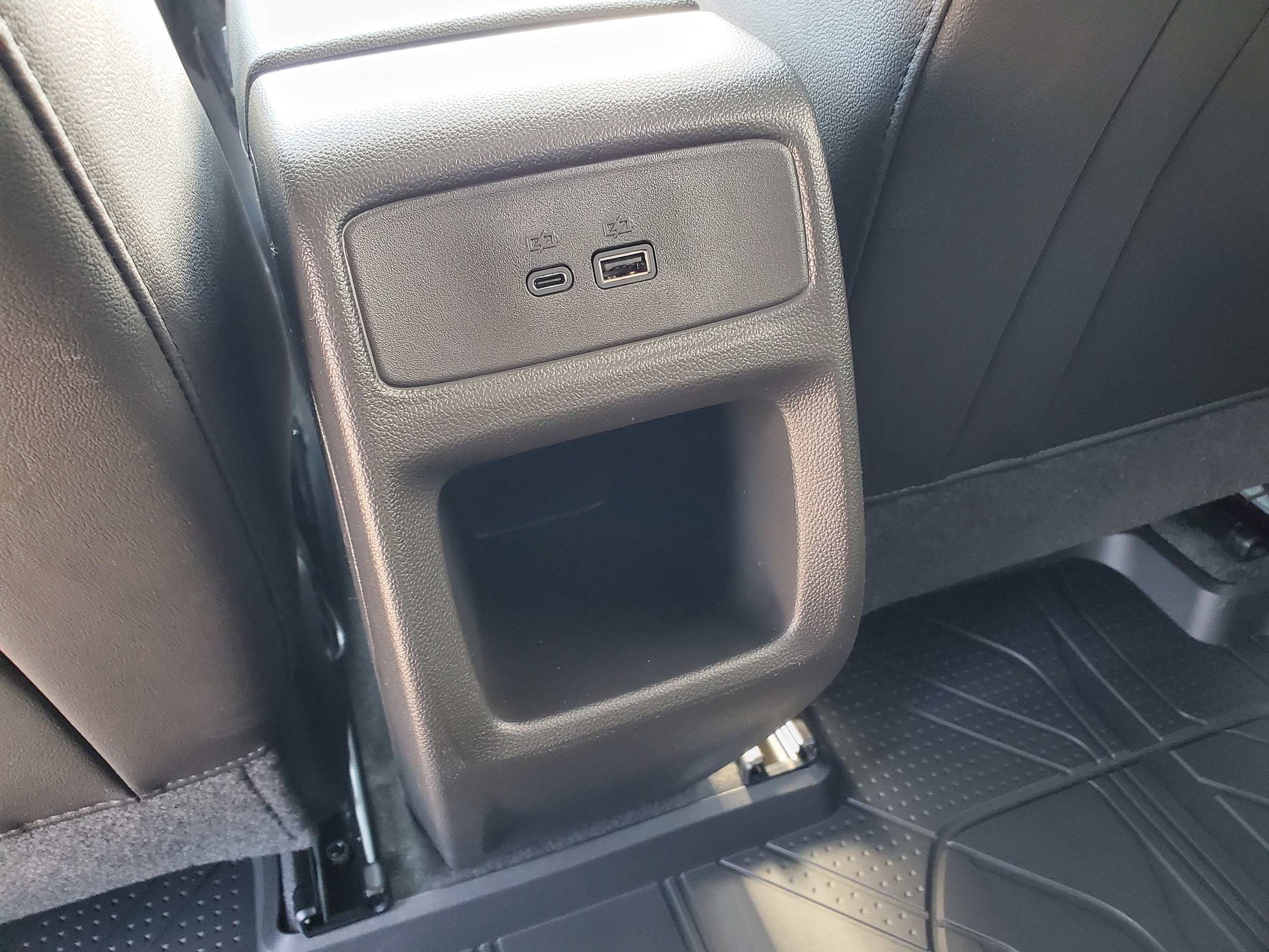2026 Chevrolet Trax LT - Photo 25
