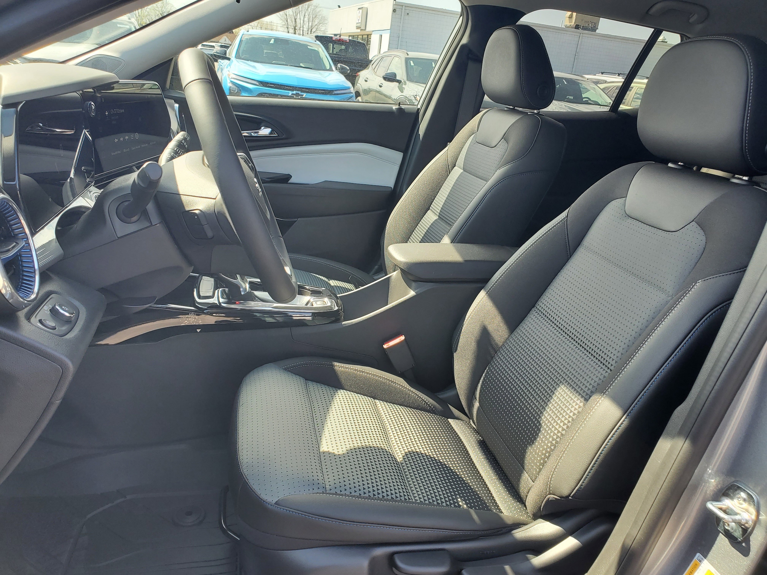 2026 Chevrolet Trax LT - Photo 6