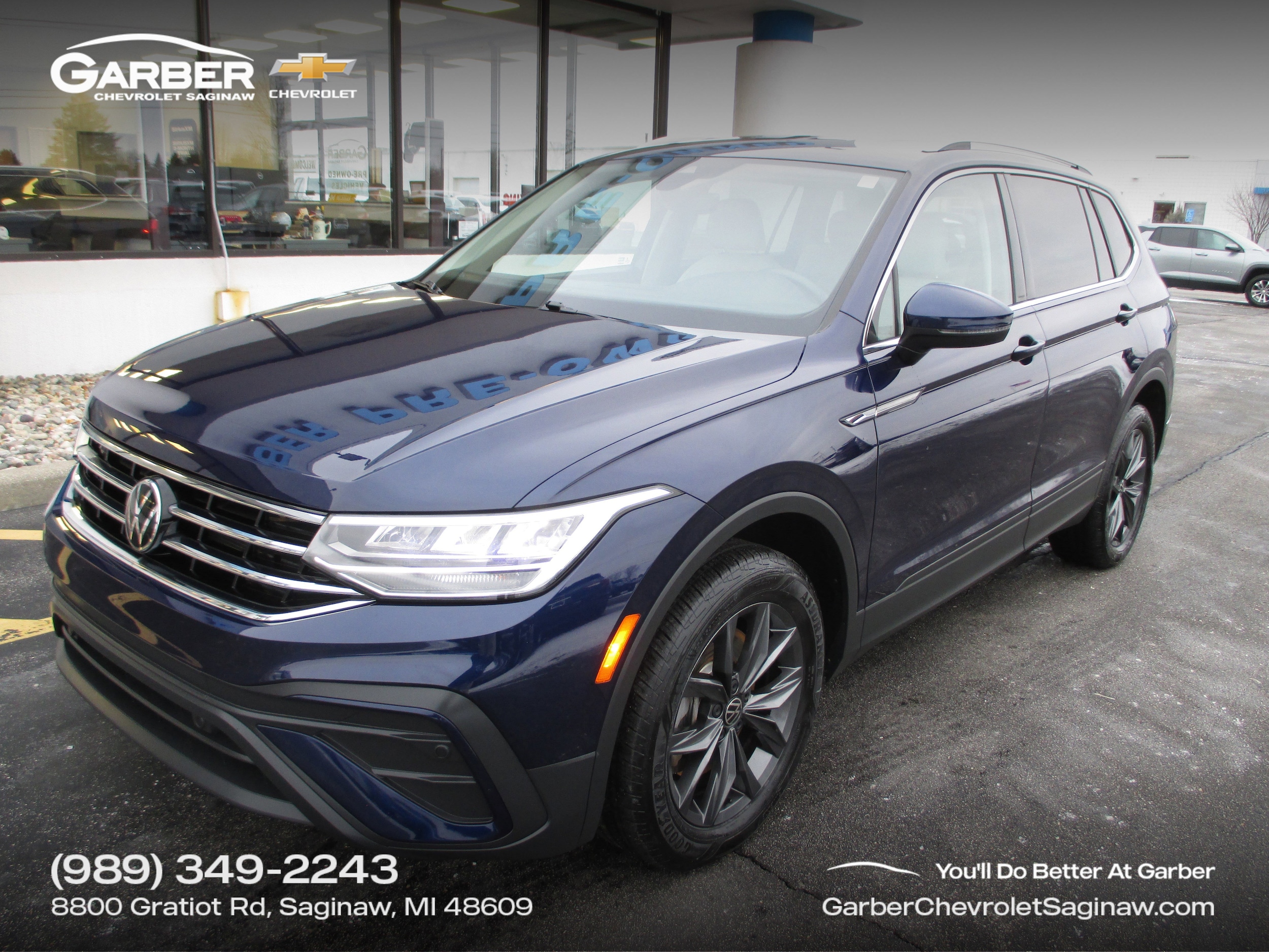 2022 Volkswagen Tiguan SE's photo