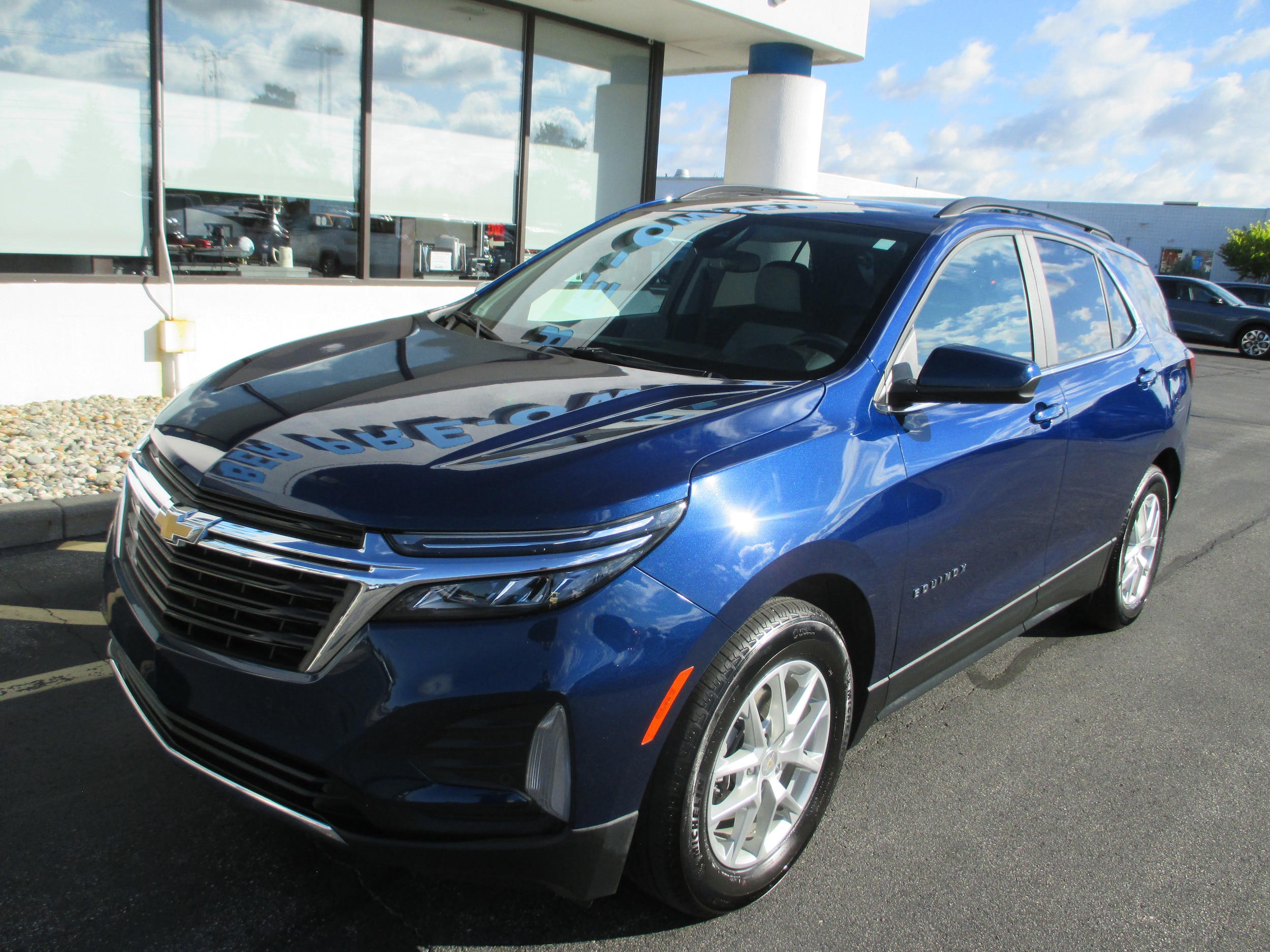 2023 Chevrolet Equinox LT's photo