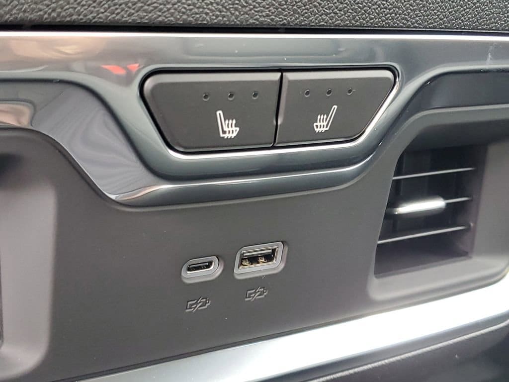 2026 Chevrolet Silverado 1500 LTZ - Photo 24