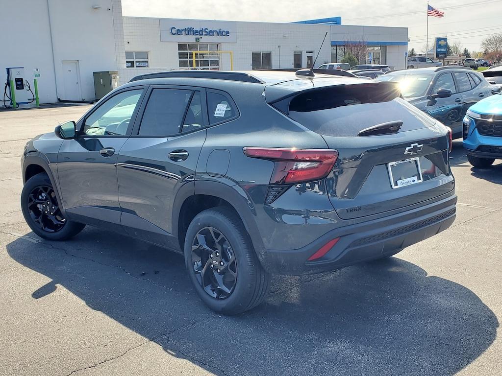 New 2026 Chevrolet Trax LT SUV
