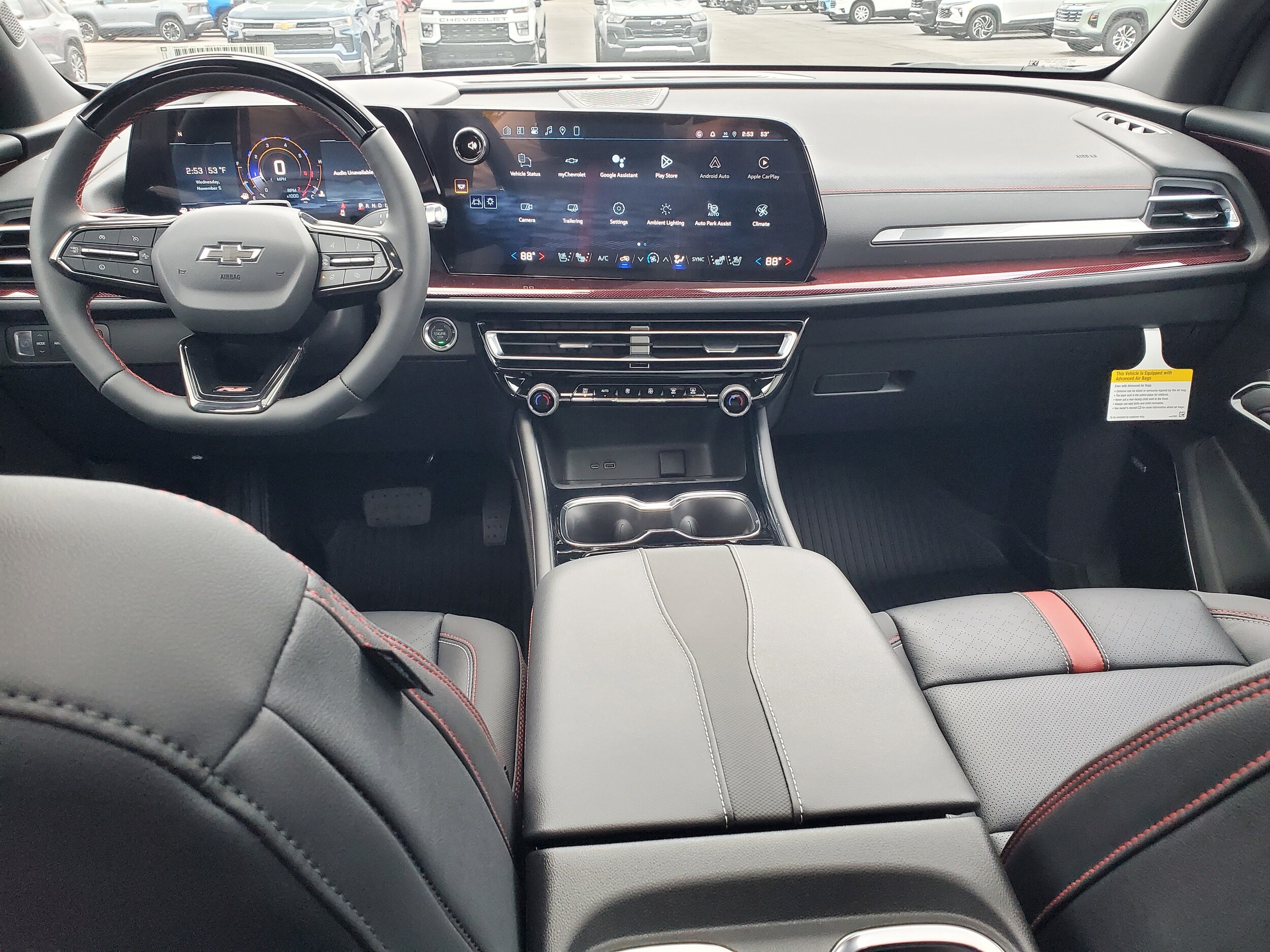 2026 Chevrolet Traverse RS photo 2