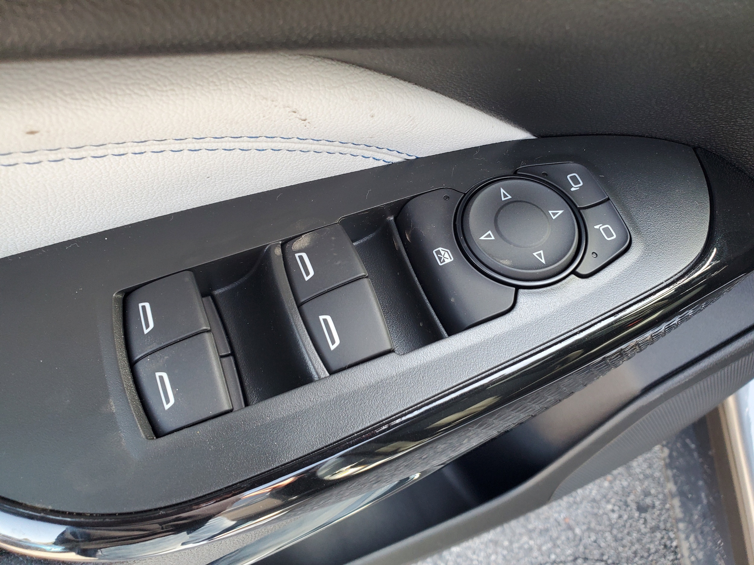 2026 Chevrolet Trax LT - Photo 8