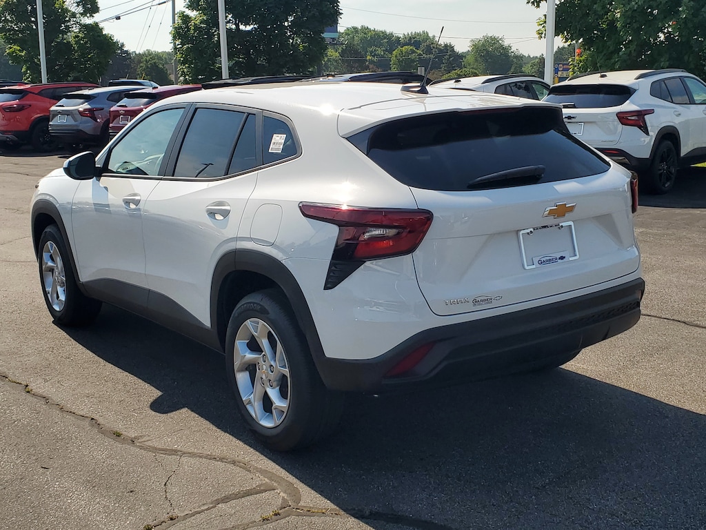 New 2026 Chevrolet Trax LS SUV