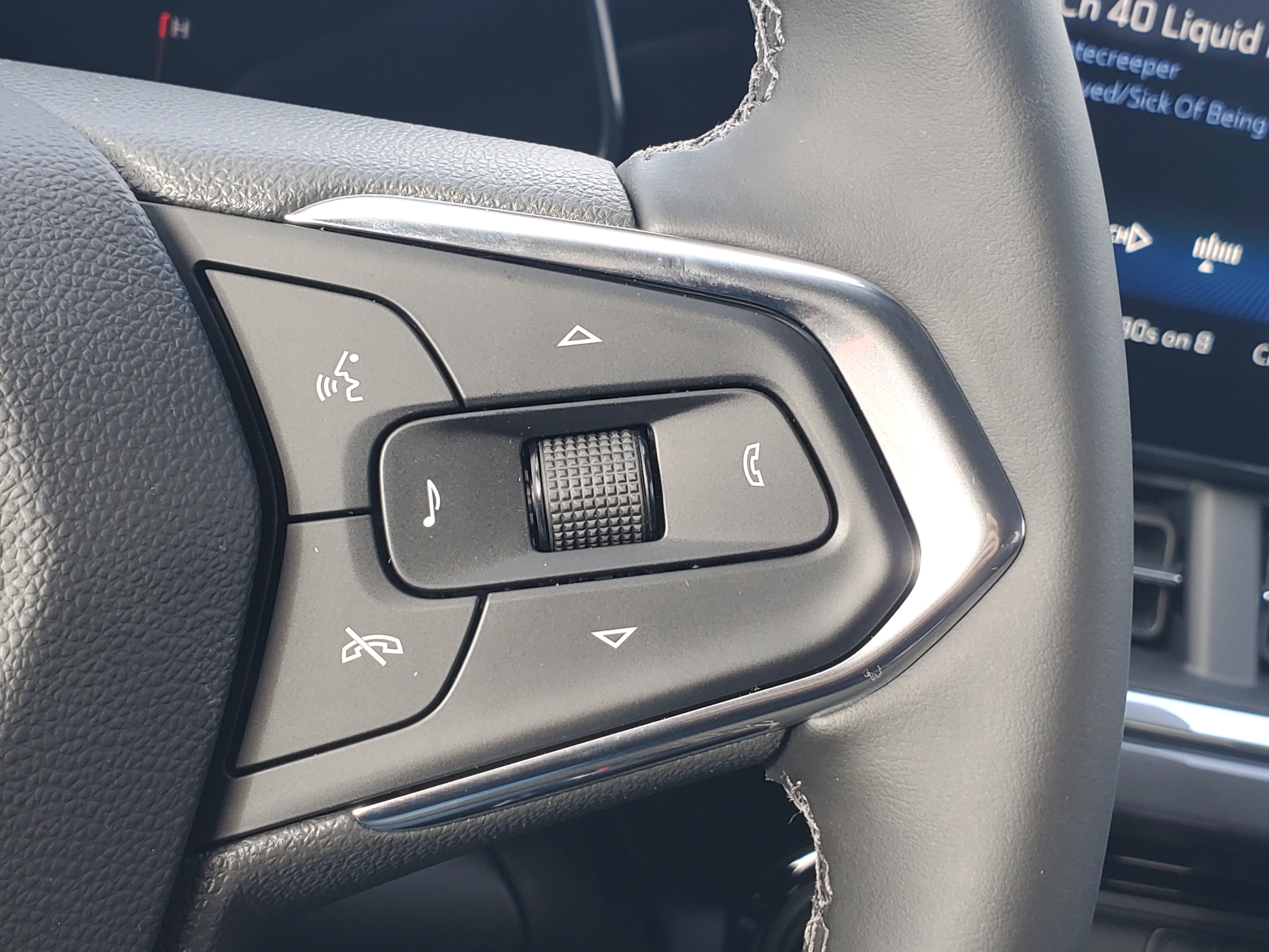 2026 Chevrolet Trax Activ - Photo 10