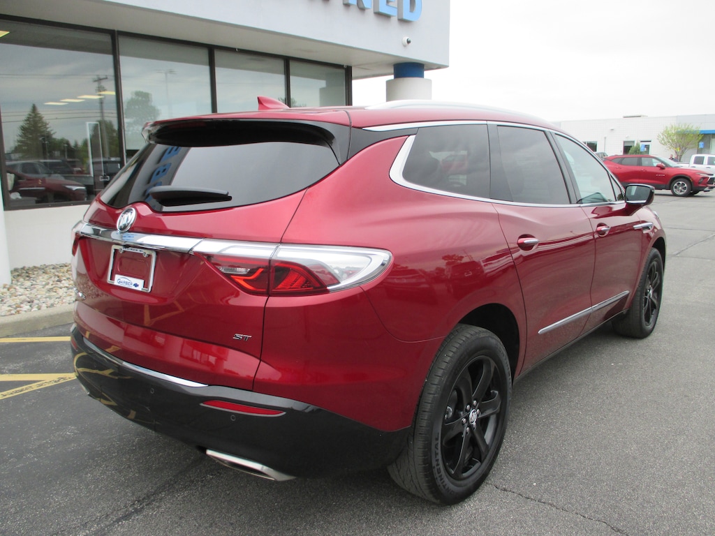 Used 2024 Buick Enclave Essence SUV