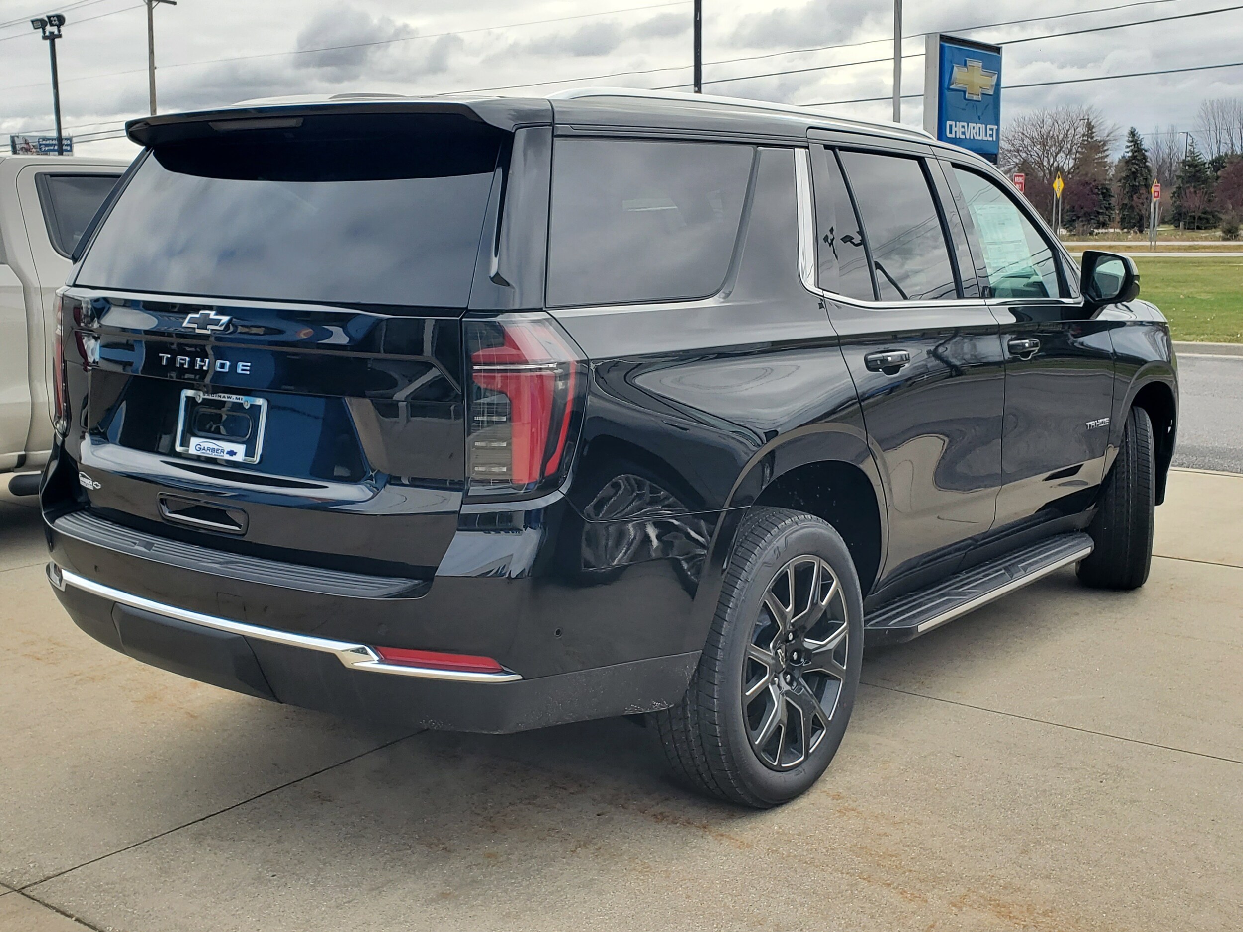 2026 Chevrolet Tahoe LS photo 2
