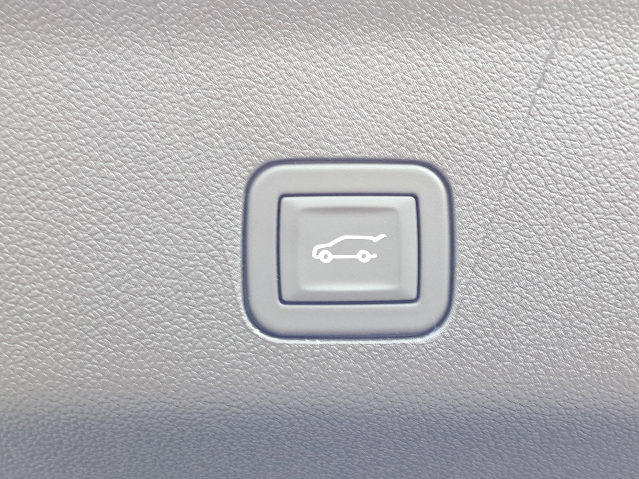 2025 Chevrolet Suburban Premier - Photo 27