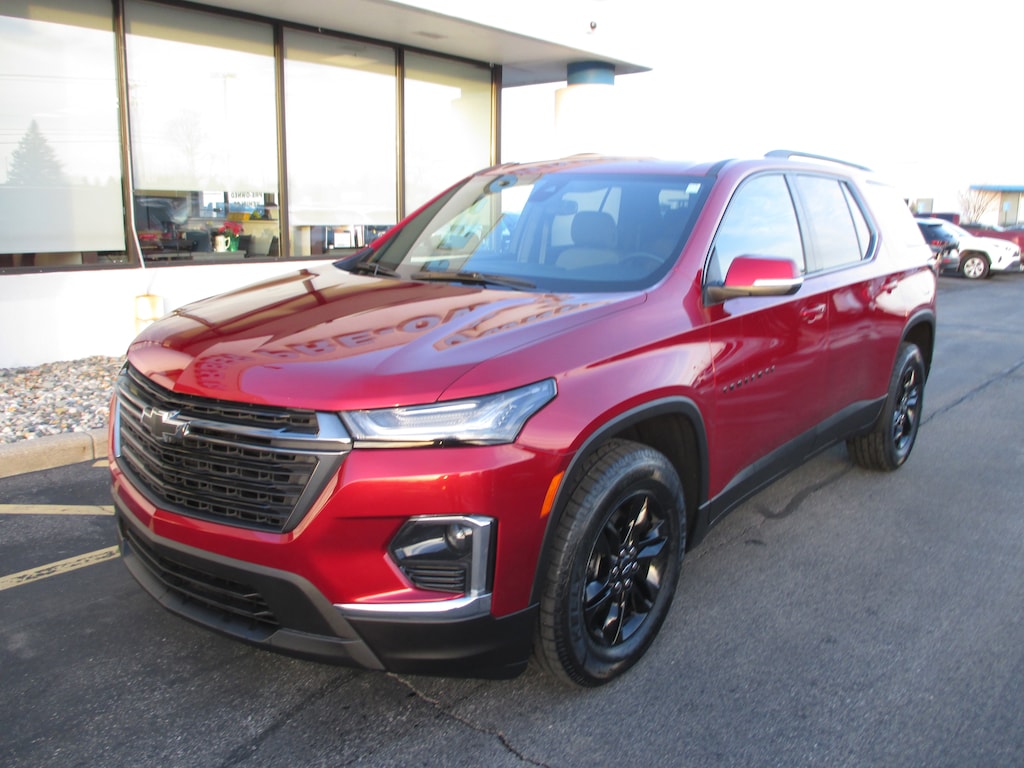 Used 2023 Chevrolet Traverse LT Cloth SUV