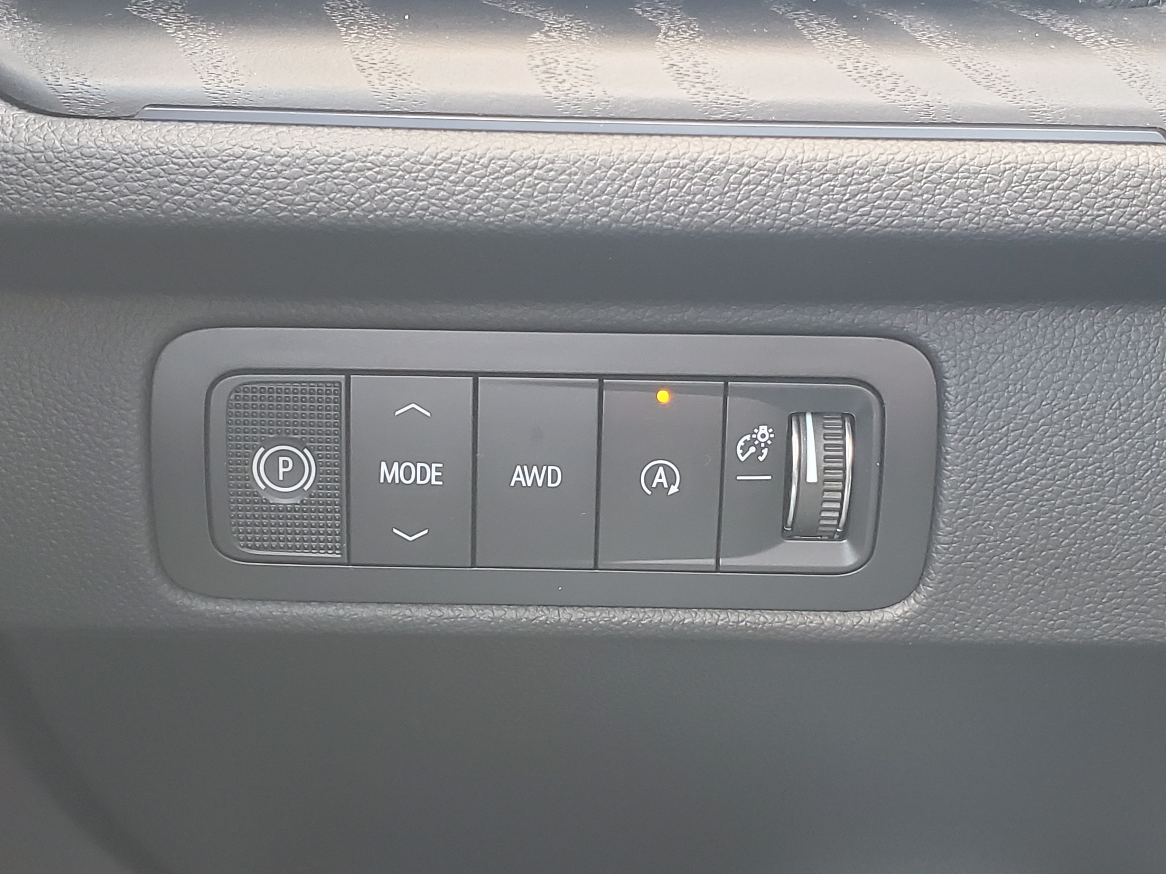 2027 Chevrolet Traverse High Country - Photo 8