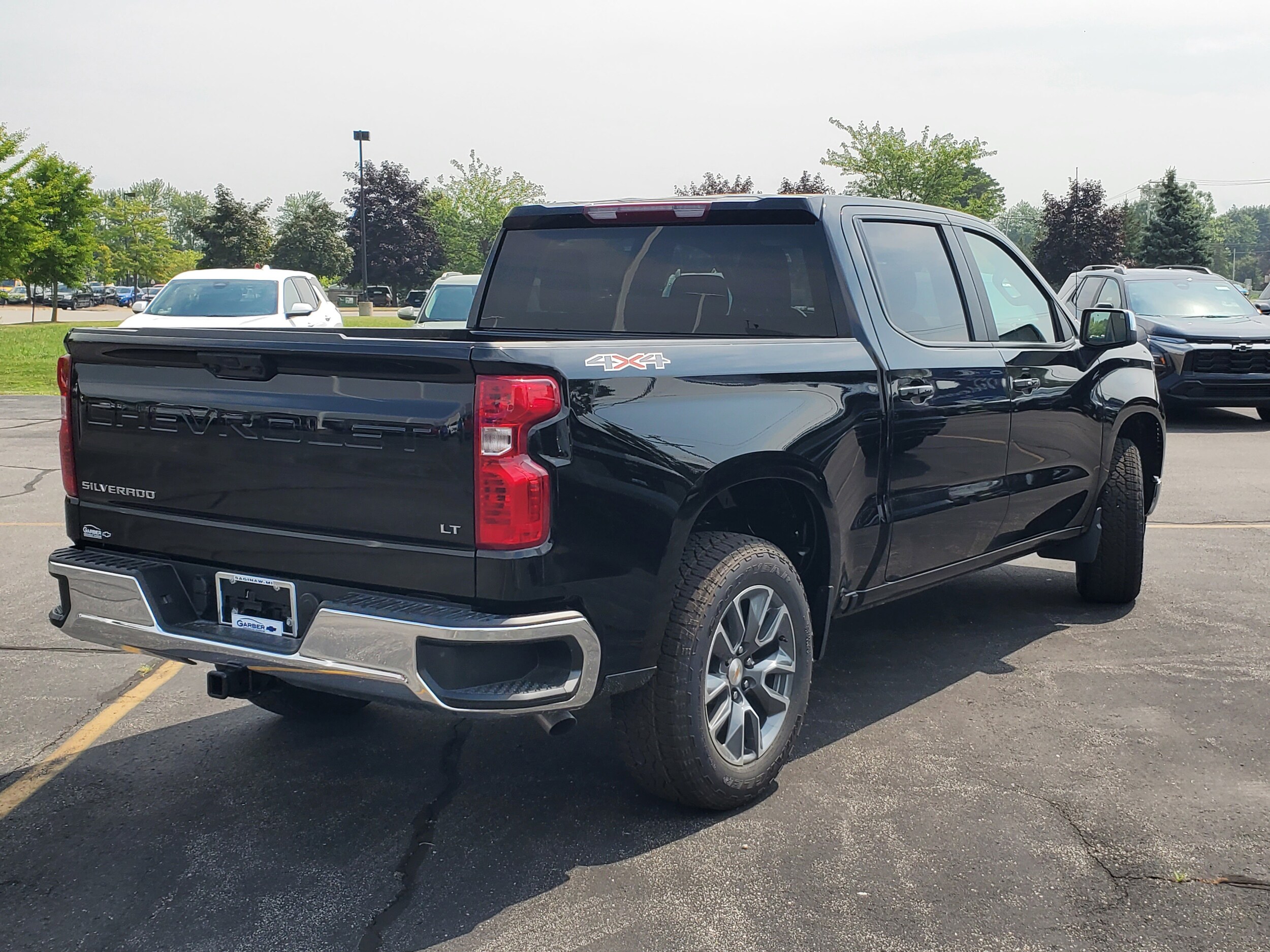 2026 Chevrolet Silverado 1500 LT photo 2