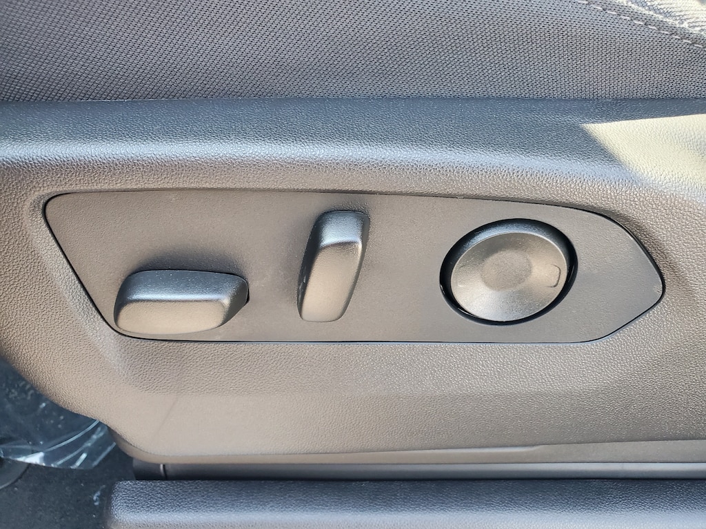 New 2026 Chevrolet Silverado 1500 LT (2FL) Truck