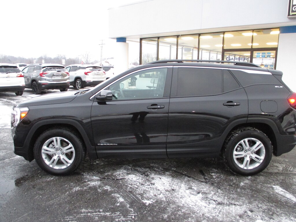 Used 2023 GMC Terrain SLE SUV