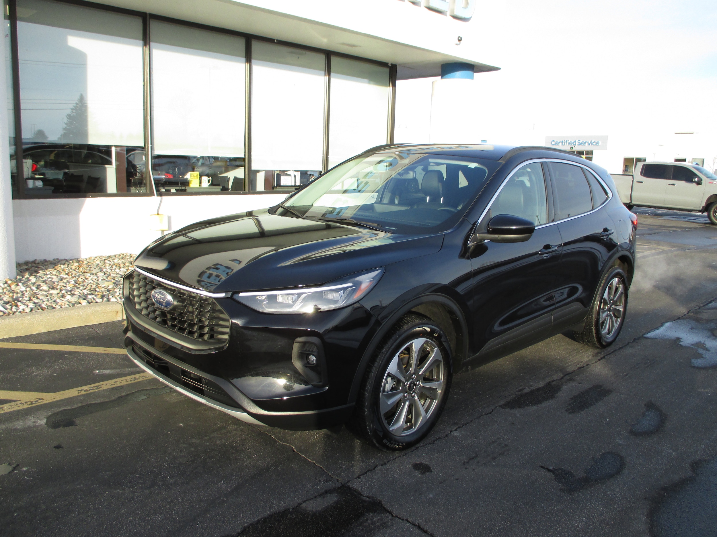 2025 Ford Escape Platinum's photo