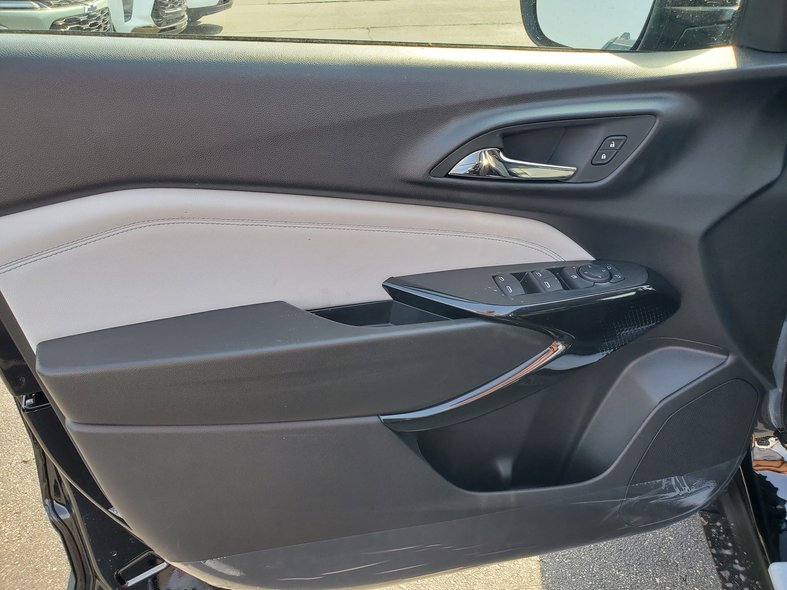 2026 Chevrolet Trax LT - Photo 7