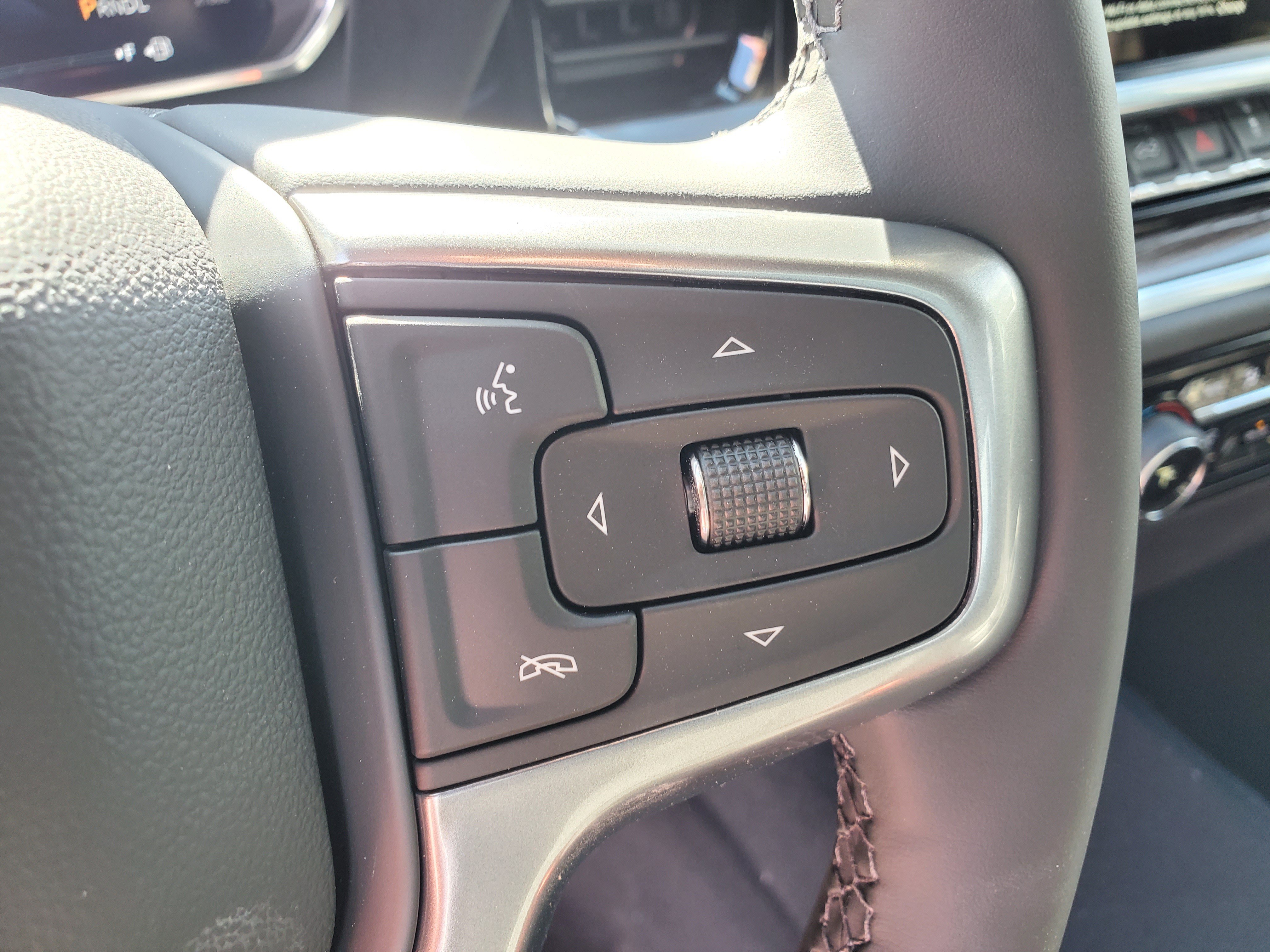 2026 Chevrolet Silverado 1500 LT - Photo 10