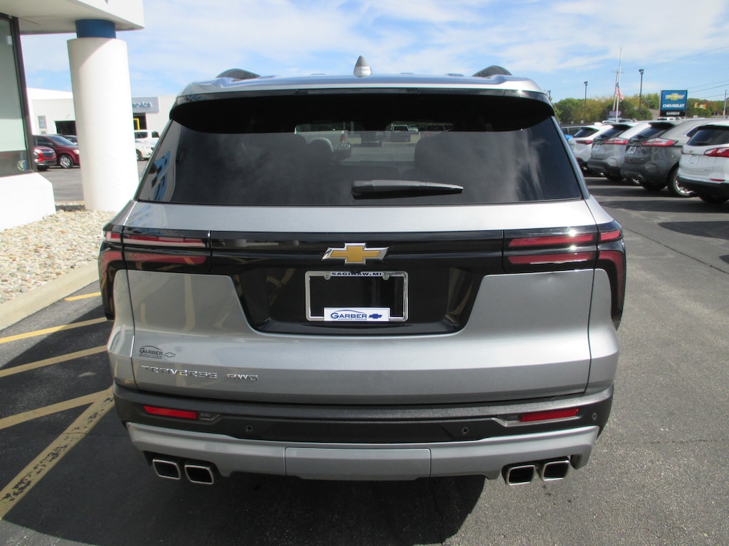 Certified 2025 Chevrolet Traverse LT SUV