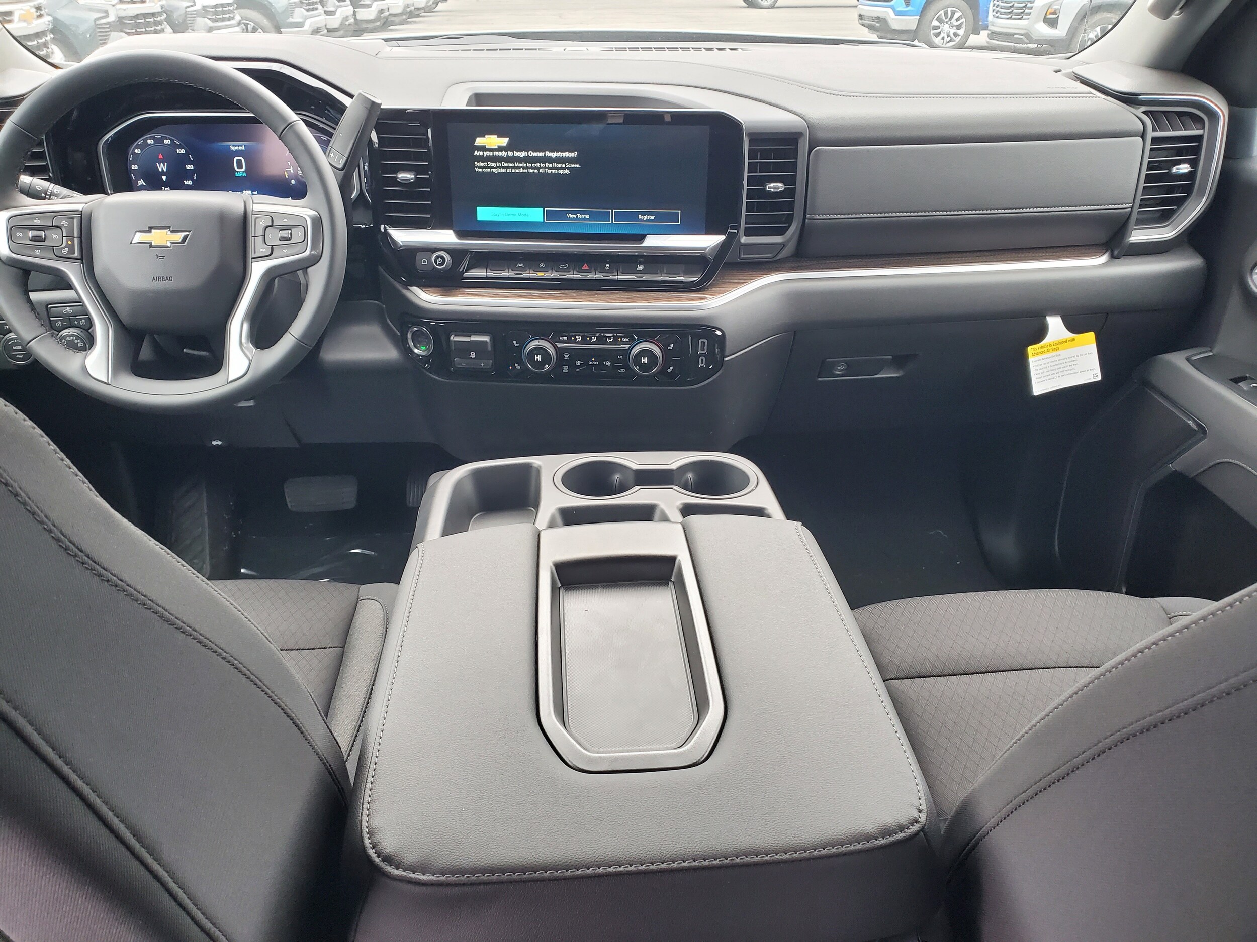 2026 Chevrolet Silverado 1500 LT photo 4