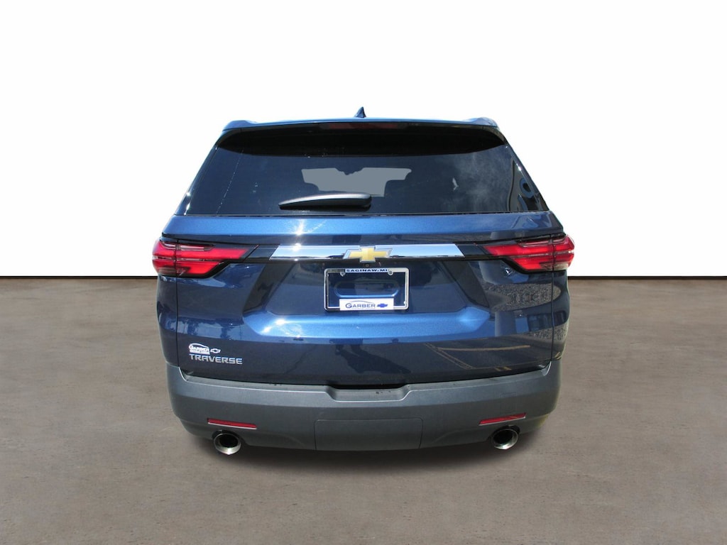 Used 2023 Chevrolet Traverse LS SUV