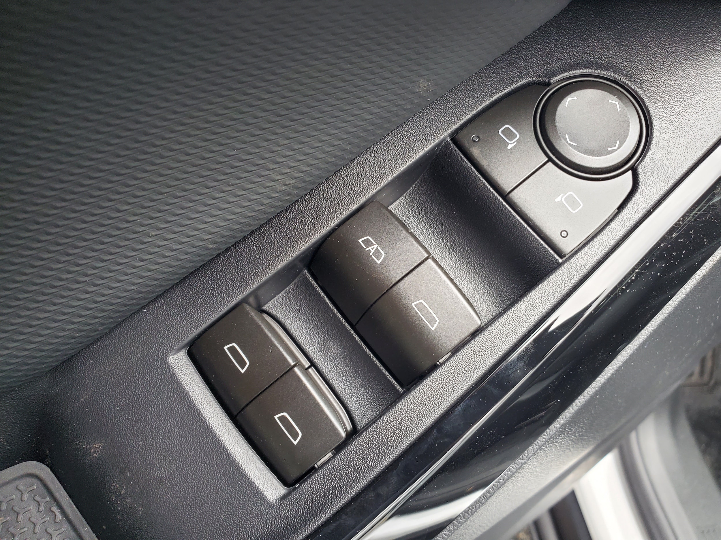 2026 Chevrolet Equinox LT - Photo 20