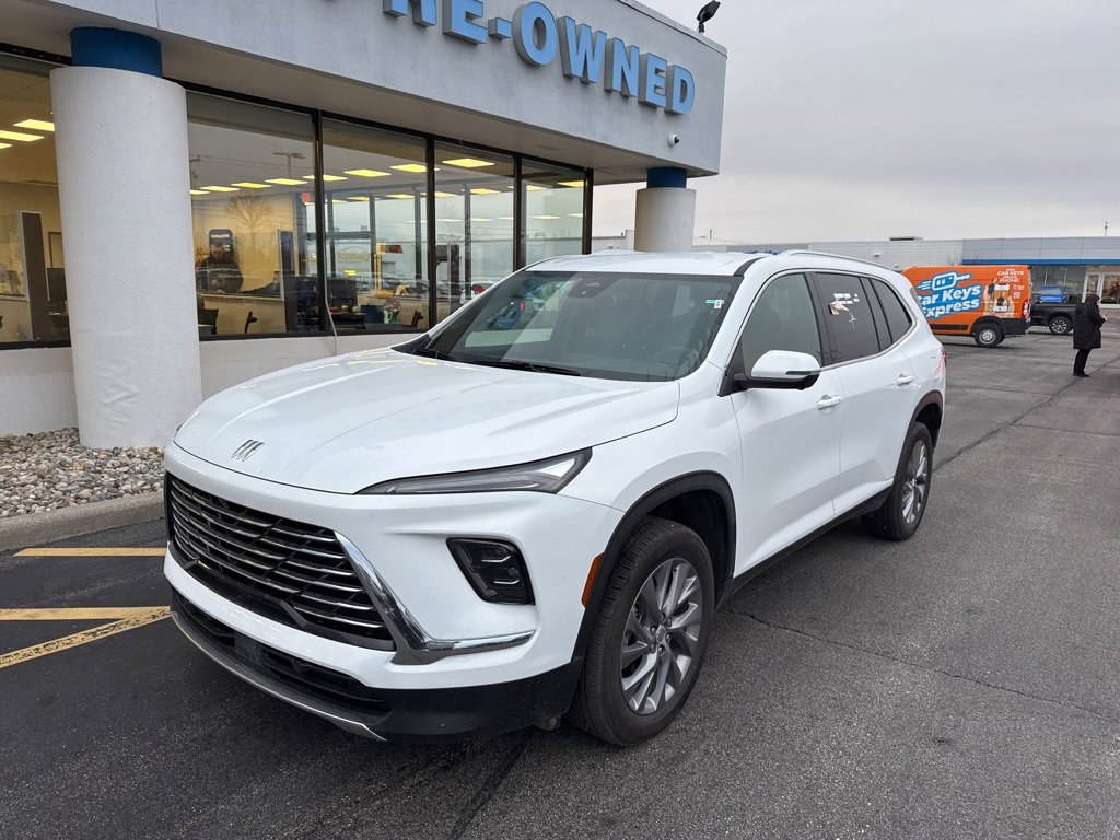 2025 Buick Enclave Preferred's photo