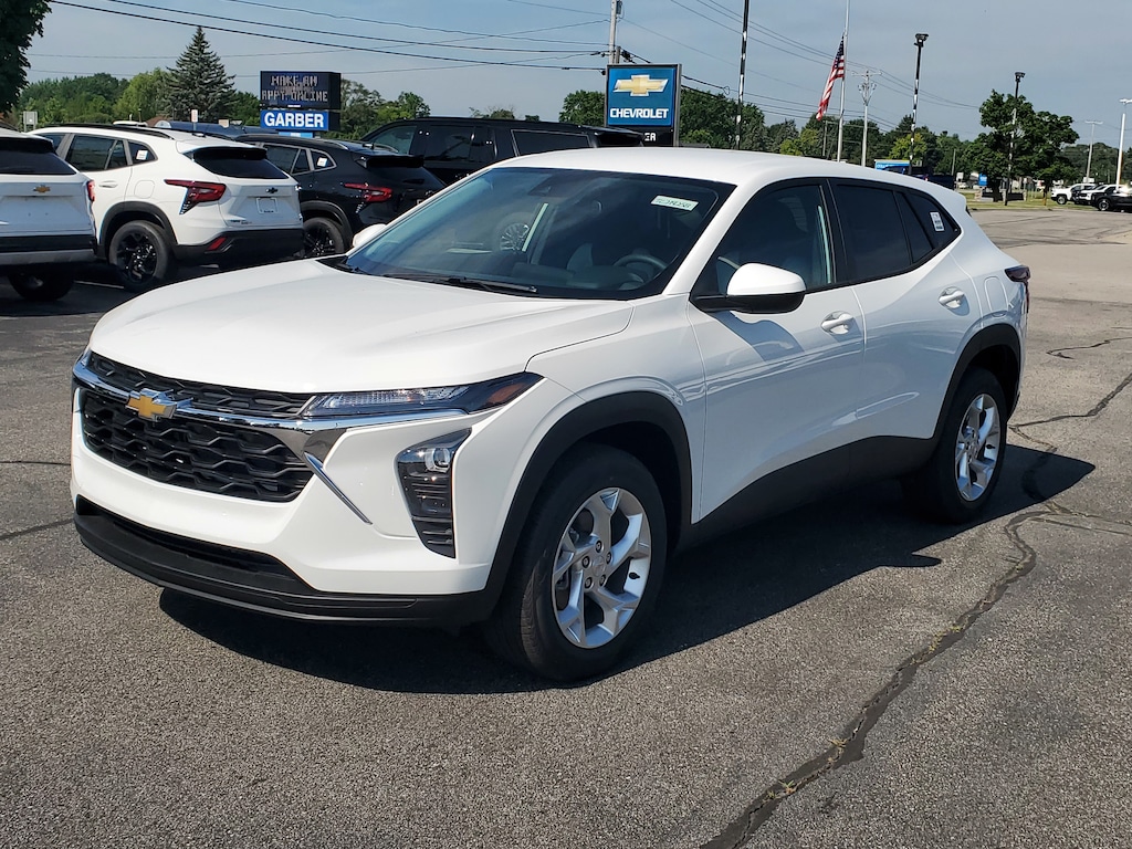 New 2026 Chevrolet Trax LS SUV