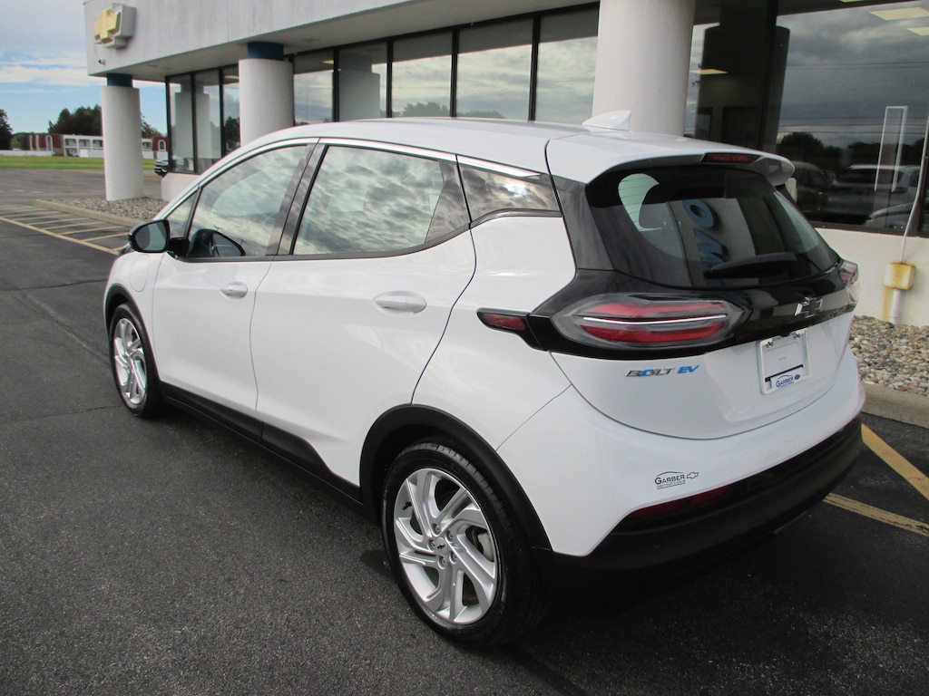 Used 2022 Chevrolet Bolt EV 1LT Hatchback