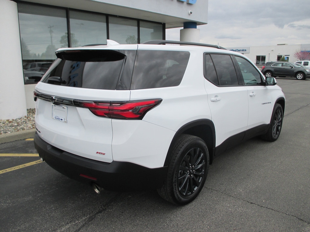 Used 2023 Chevrolet Traverse RS SUV